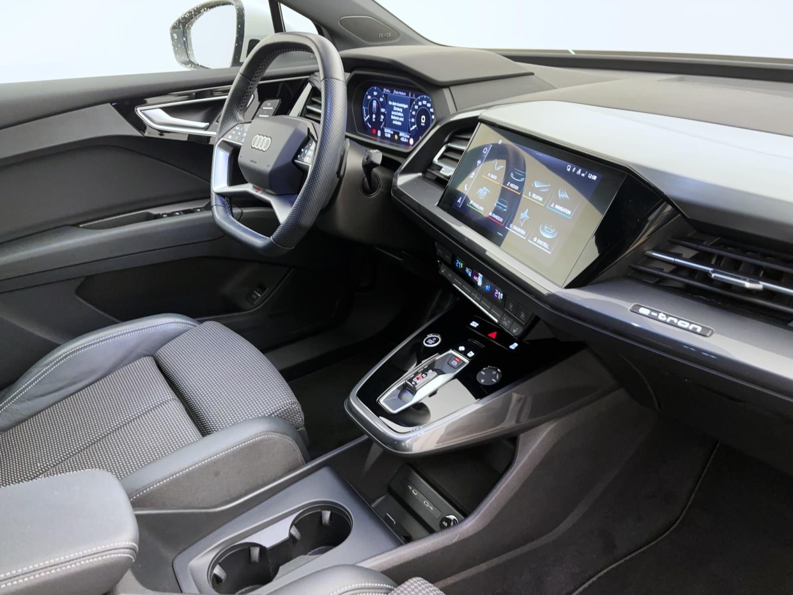 Audi Q4 e-tron 35 Pano ACC PDC Kamera LED Navi Sonos