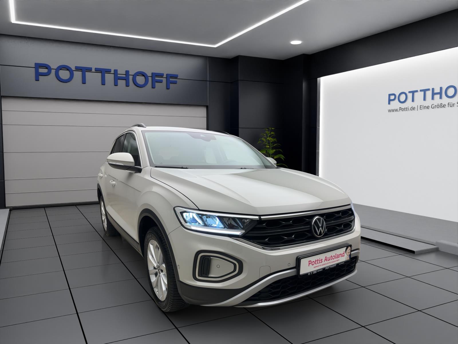 Volkswagen T-Roc 1.5 TSI DSG Life Navi AHK LED LaneAssist