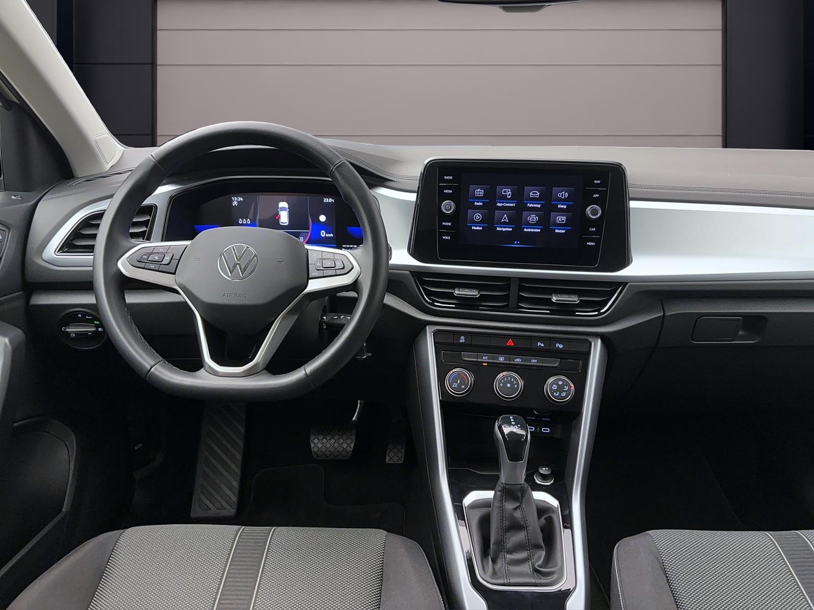Volkswagen T-Roc 1.5 TSI DSG Life Navi AHK LED LaneAssist