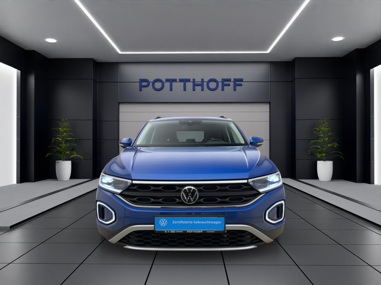 Volkswagen T-Roc 1.5 TSI DSG MoveStandhzg ACC AppConnect PDC LED+ Navi