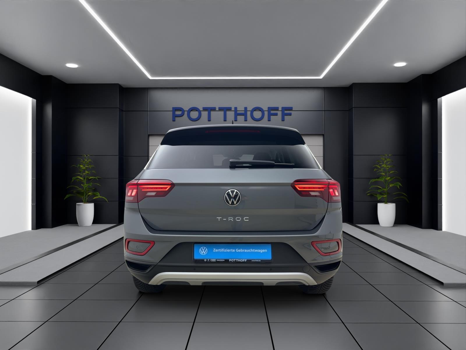 Volkswagen T-Roc 1.5 TSI DSG Life LED ACC LaneAssist ParkAssist Sitzhzg