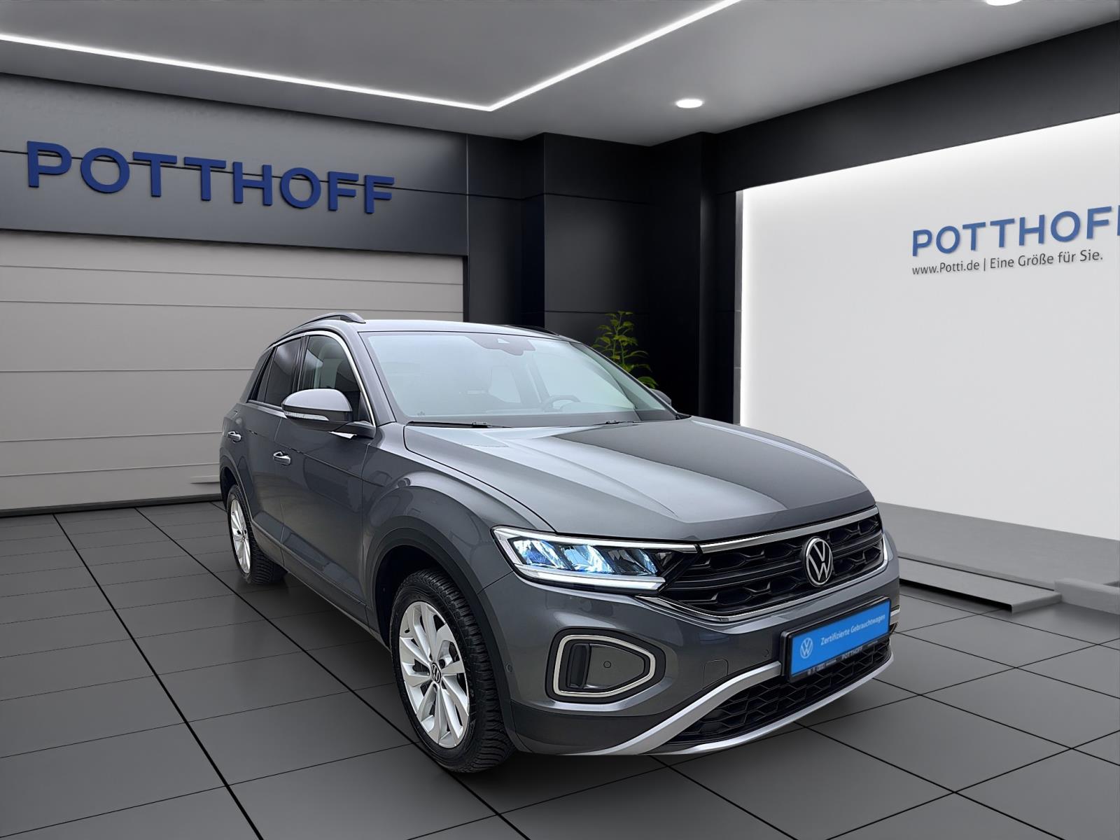 Volkswagen T-Roc 1.5 TSI DSG Life LED ACC LaneAssist ParkAssist Sitzhzg
