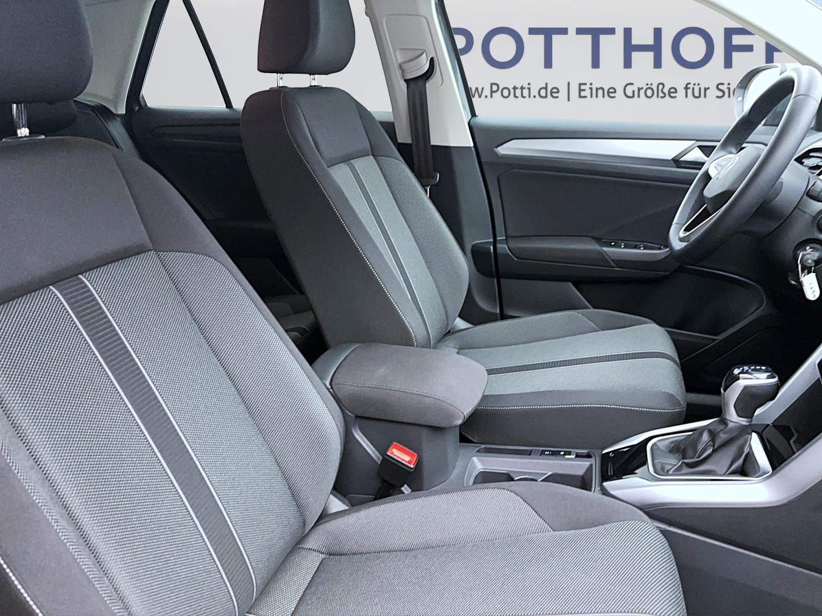 Volkswagen T-Roc 1.5 TSI DSG Life LED ACC LaneAssist ParkAssist Sitzhzg