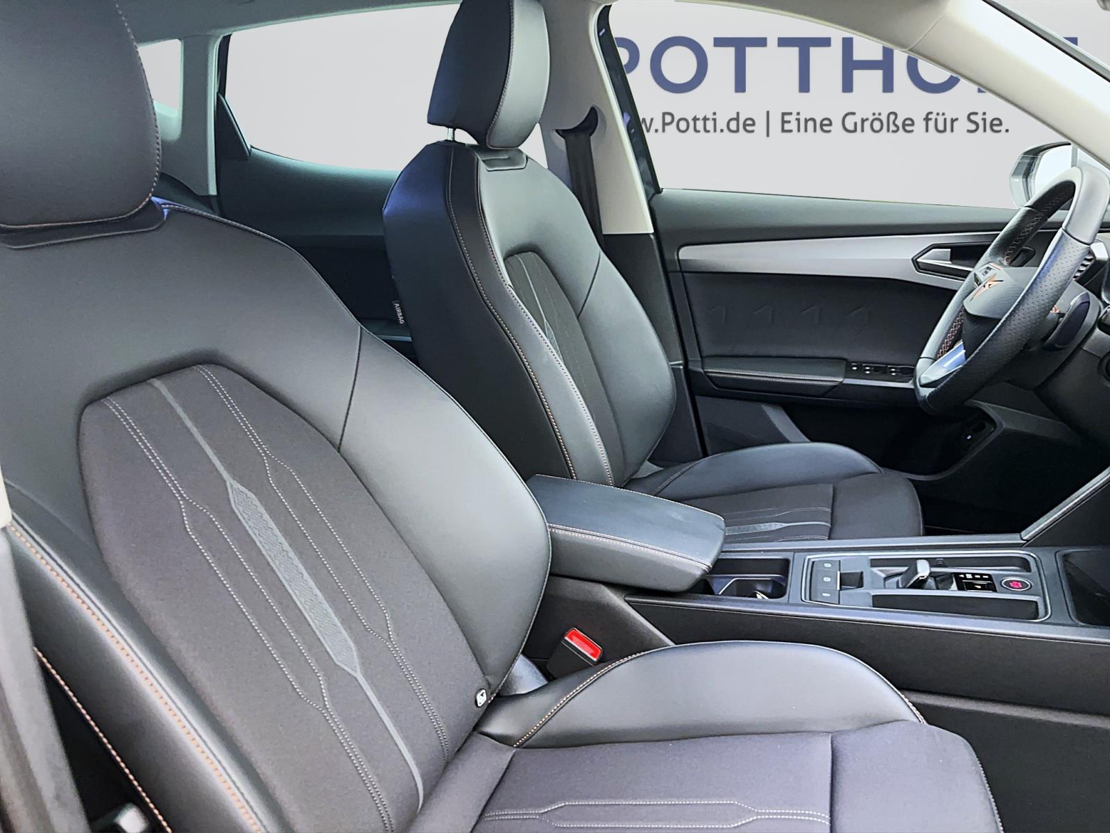 Cupra Formentor 1.4 TSI e-Hybrid DSG LED ACC Dyn.Blinker FrontAssist