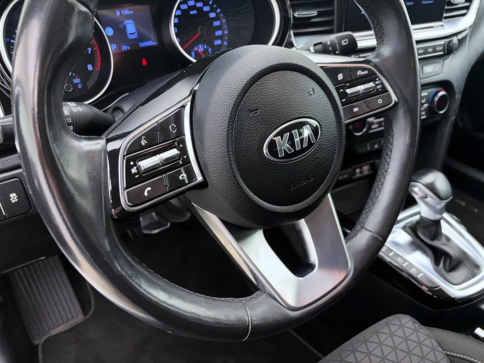 Kia Ceed Sportswagon 1.4 T-GDI DCT Vision PDC Kamera Navi Winter Tempo