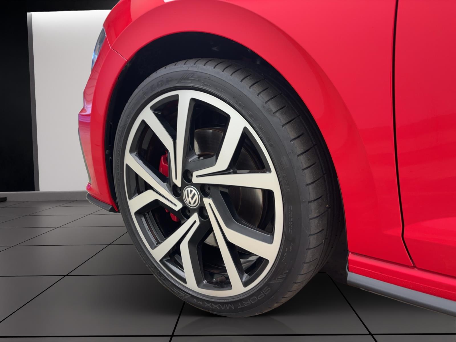 Volkswagen Polo 2.0 TSI DSG GTIACC PDC LED AppConnect Winter