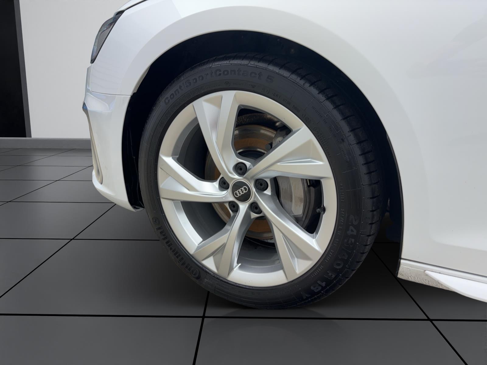 Audi A4 Avant 40 TDI S LINE PANO NAVI ACC MATRIX B&O