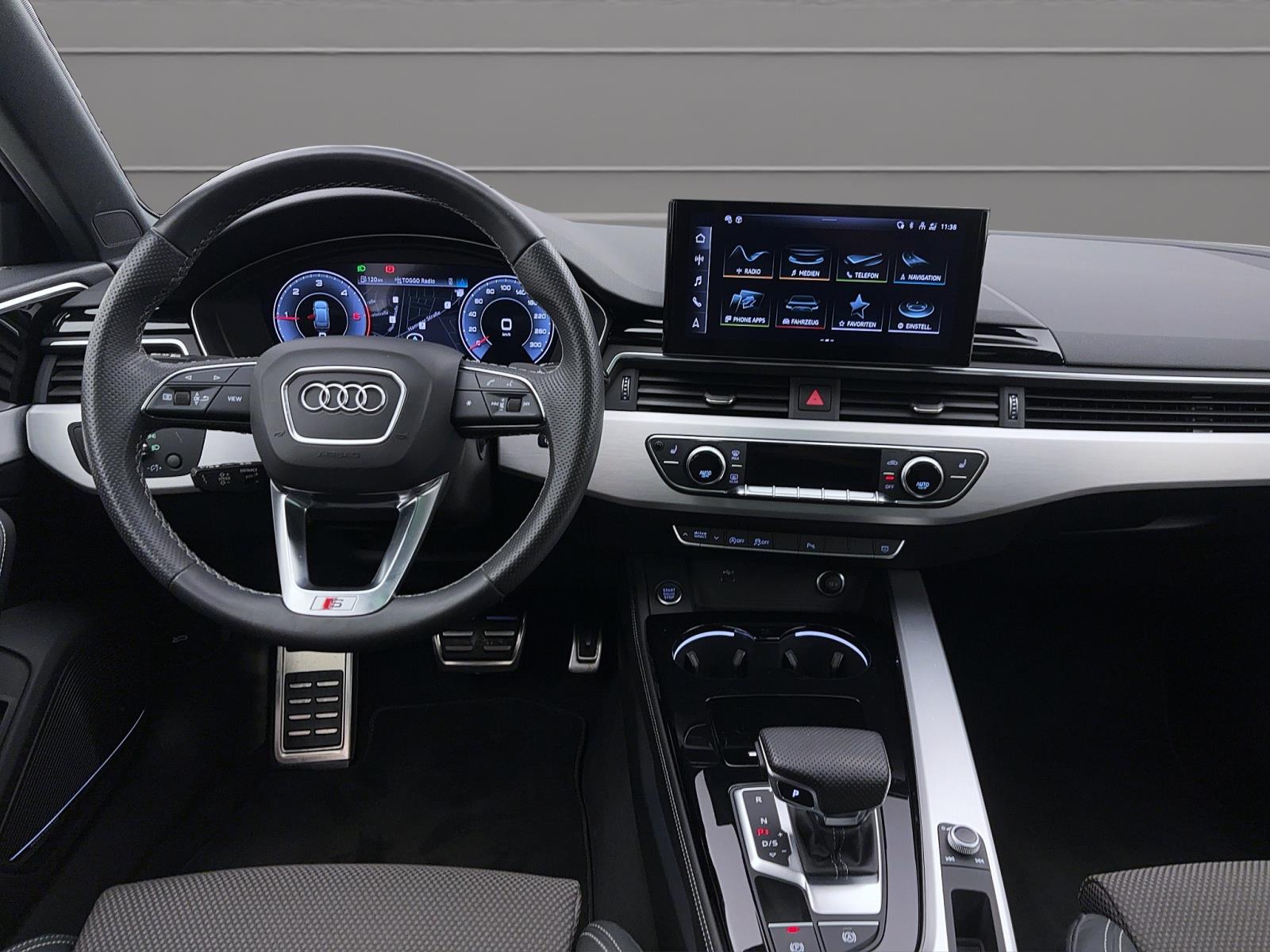 Audi A4 Avant 40 TDI S LINE PANO NAVI ACC MATRIX B&O