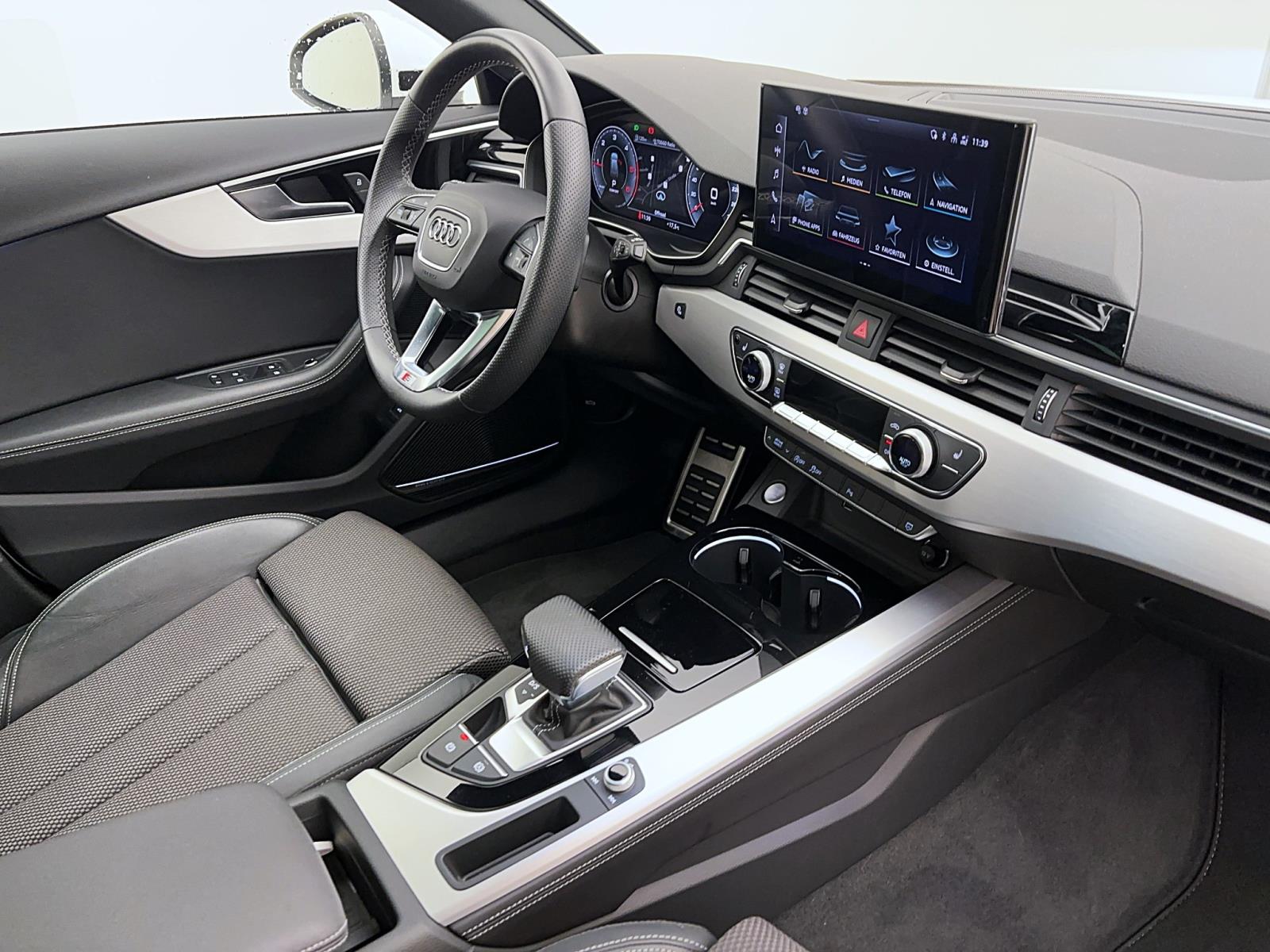 Audi A4 Avant 40 TDI S LINE PANO NAVI ACC MATRIX B&O