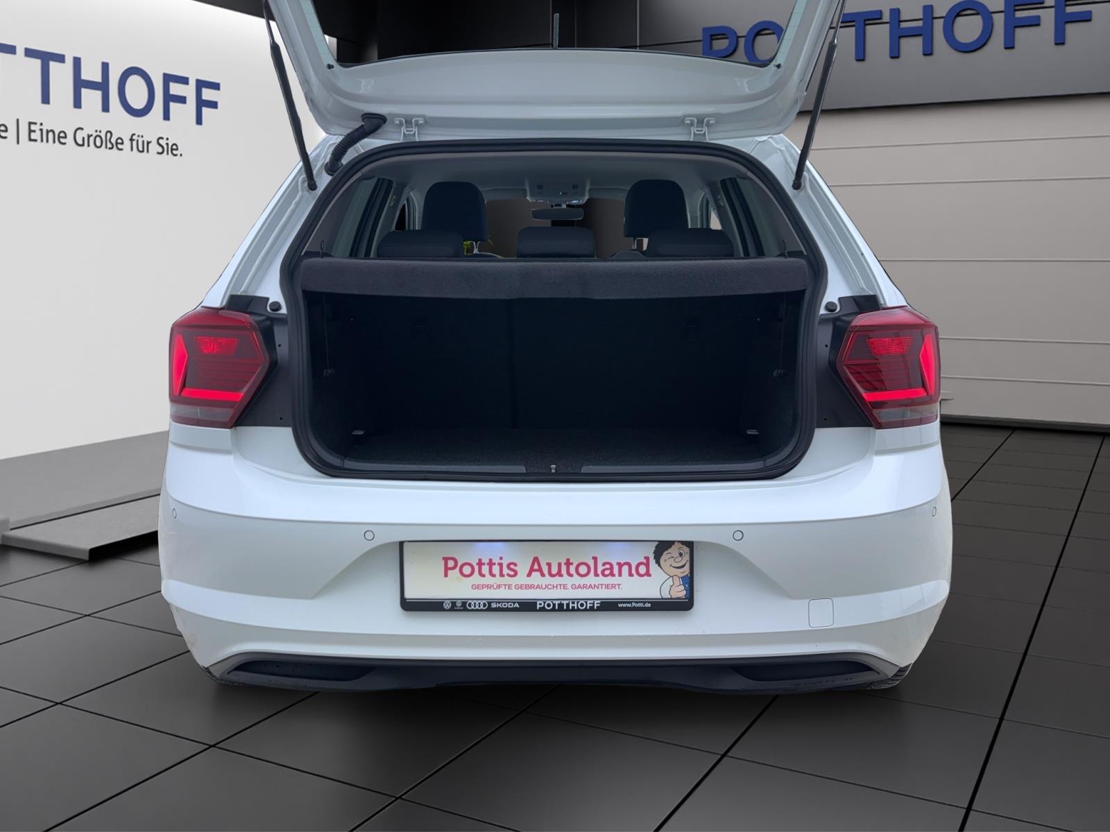 Volkswagen Polo 1.0 TSI HIGHLINE NAVI ACC PDC WINTER