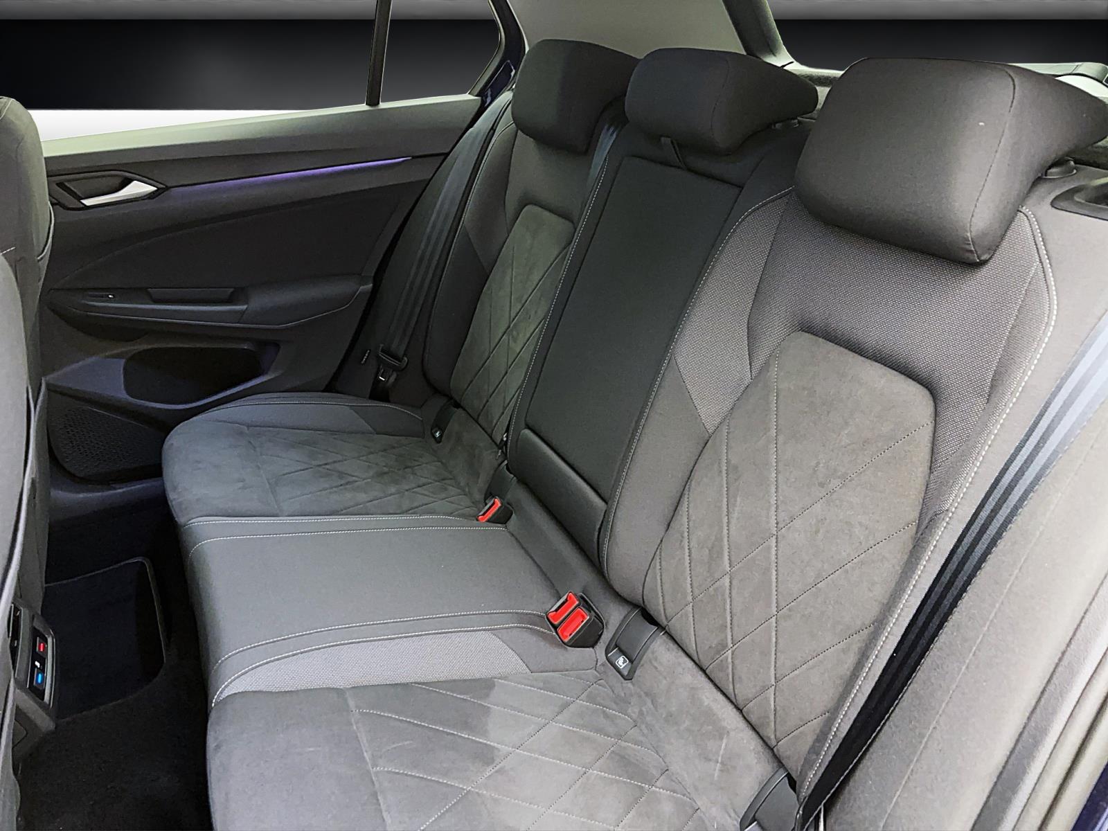 Volkswagen Golf 8 1.5 TSI StyleACC PDC Kamera Navi AppConnect LED+