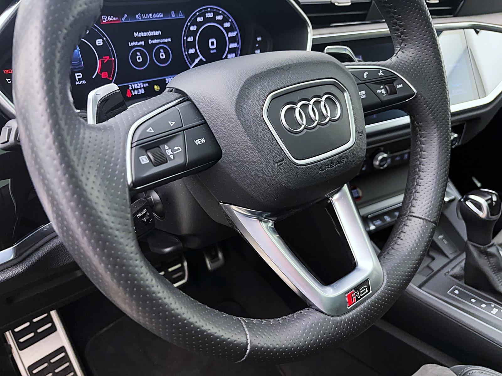 Audi RS Q3 Sportback Pano AHK ACC Kamera Matrix Navi Sonos