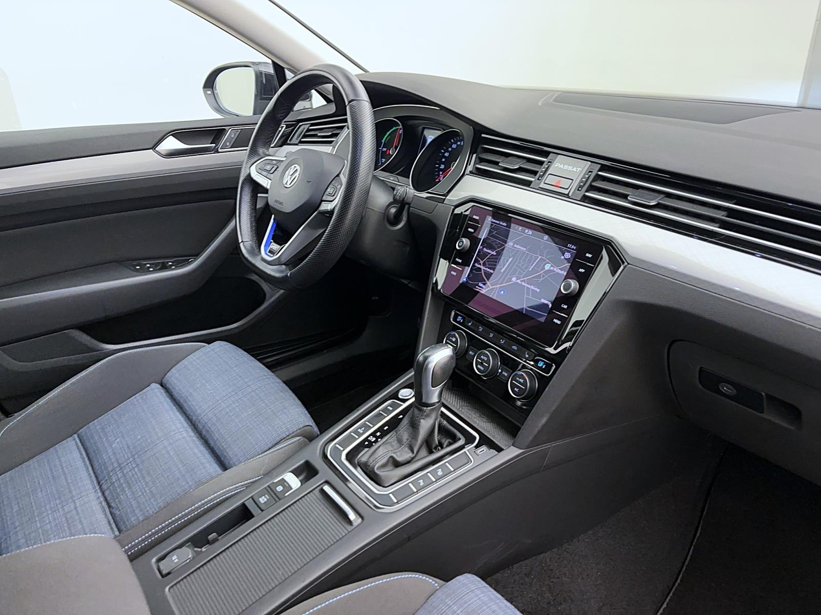 Volkswagen Passat Variant 1.4 TSI eHybrid DSG GTE AHK ACC ParkAssist Kamera LED Dynaudio