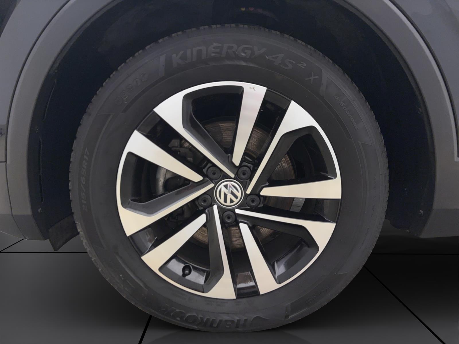 Volkswagen Tiguan 1.5 TSI IQ.DriveAHK ACC ParkAssist Navi AppConnect