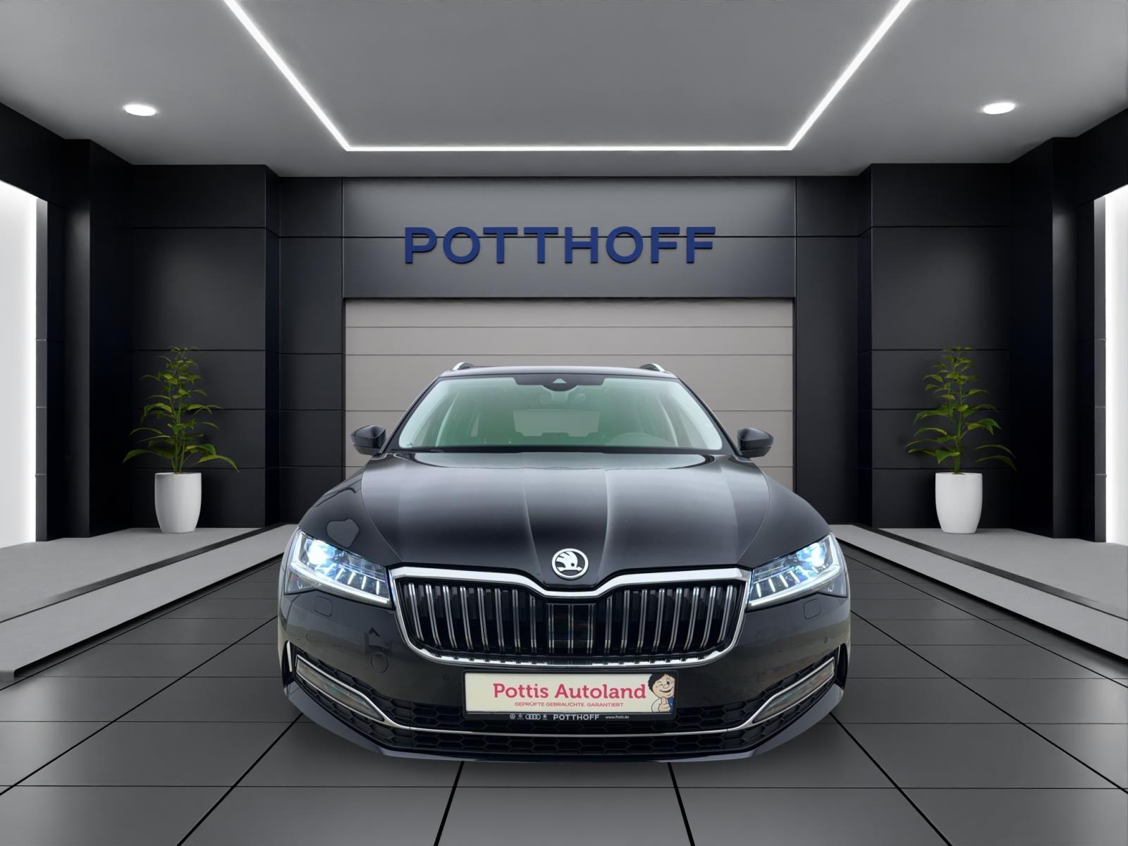 Skoda Superb Combi 2.0 TDI DSG Premium EditionPano AHK ACC PDC Kamera LED Canton