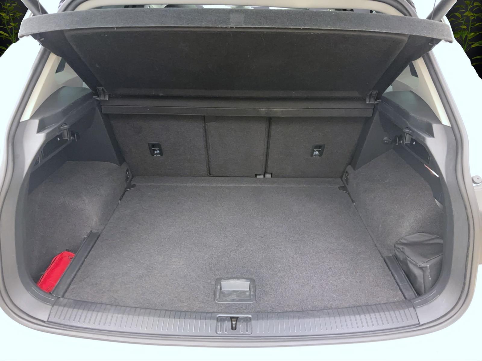 Volkswagen Tiguan 2.0 TDI DSG ComfortlinePano AHK PDC Klima