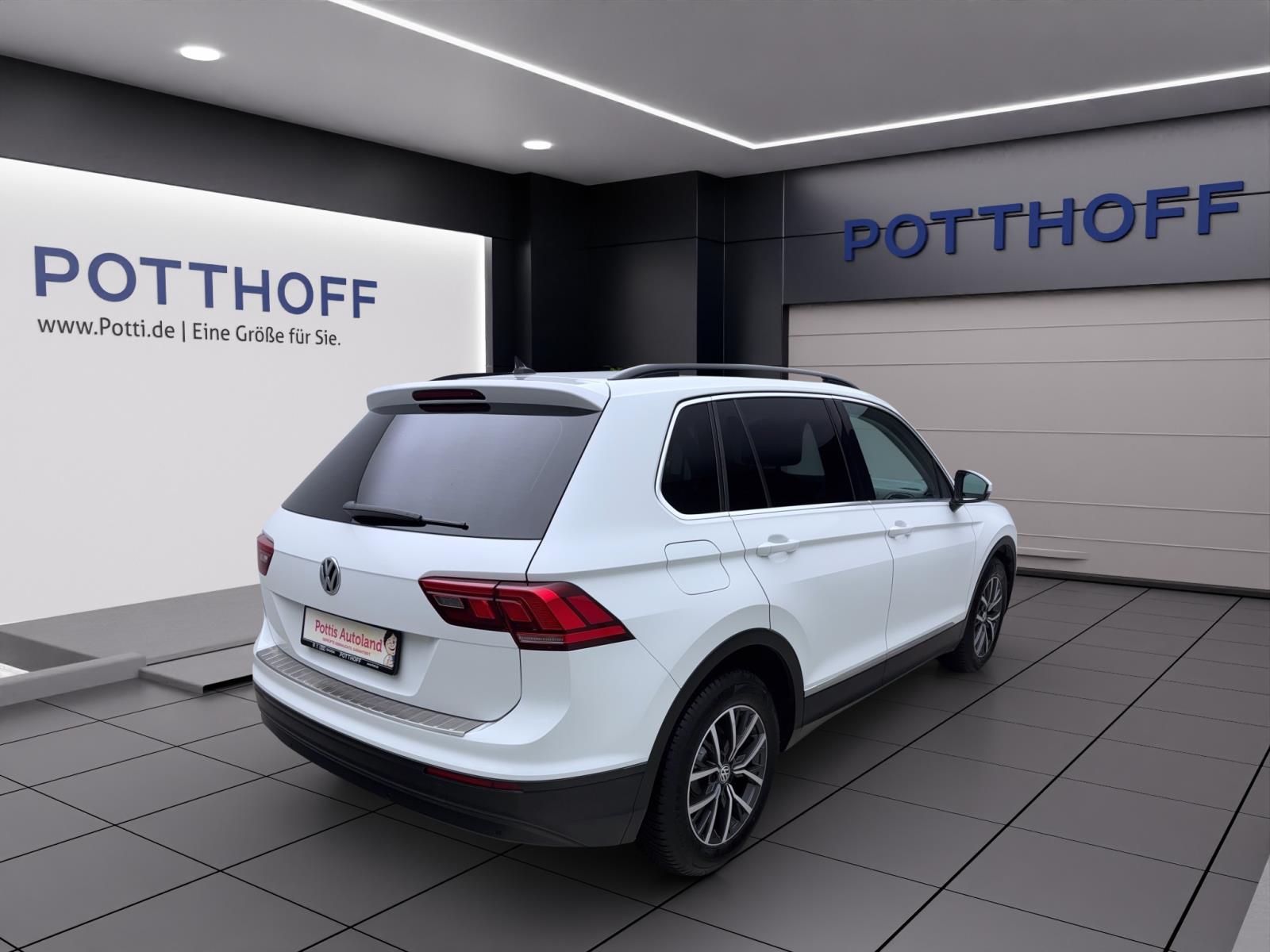 Volkswagen Tiguan 2.0 TDI DSG ComfortlinePano AHK PDC Klima