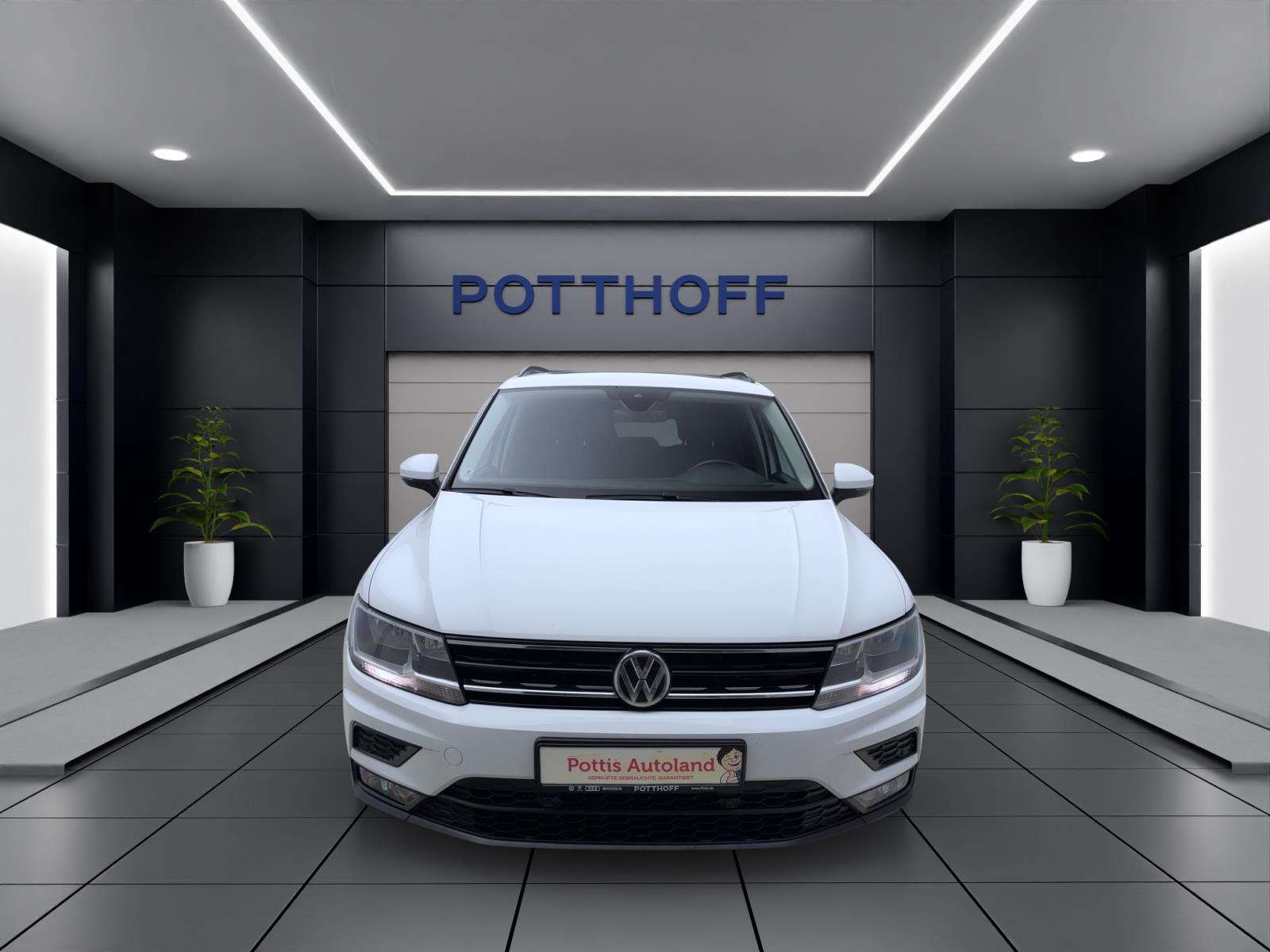 Volkswagen Tiguan 2.0 TDI DSG ComfortlinePano AHK PDC Klima