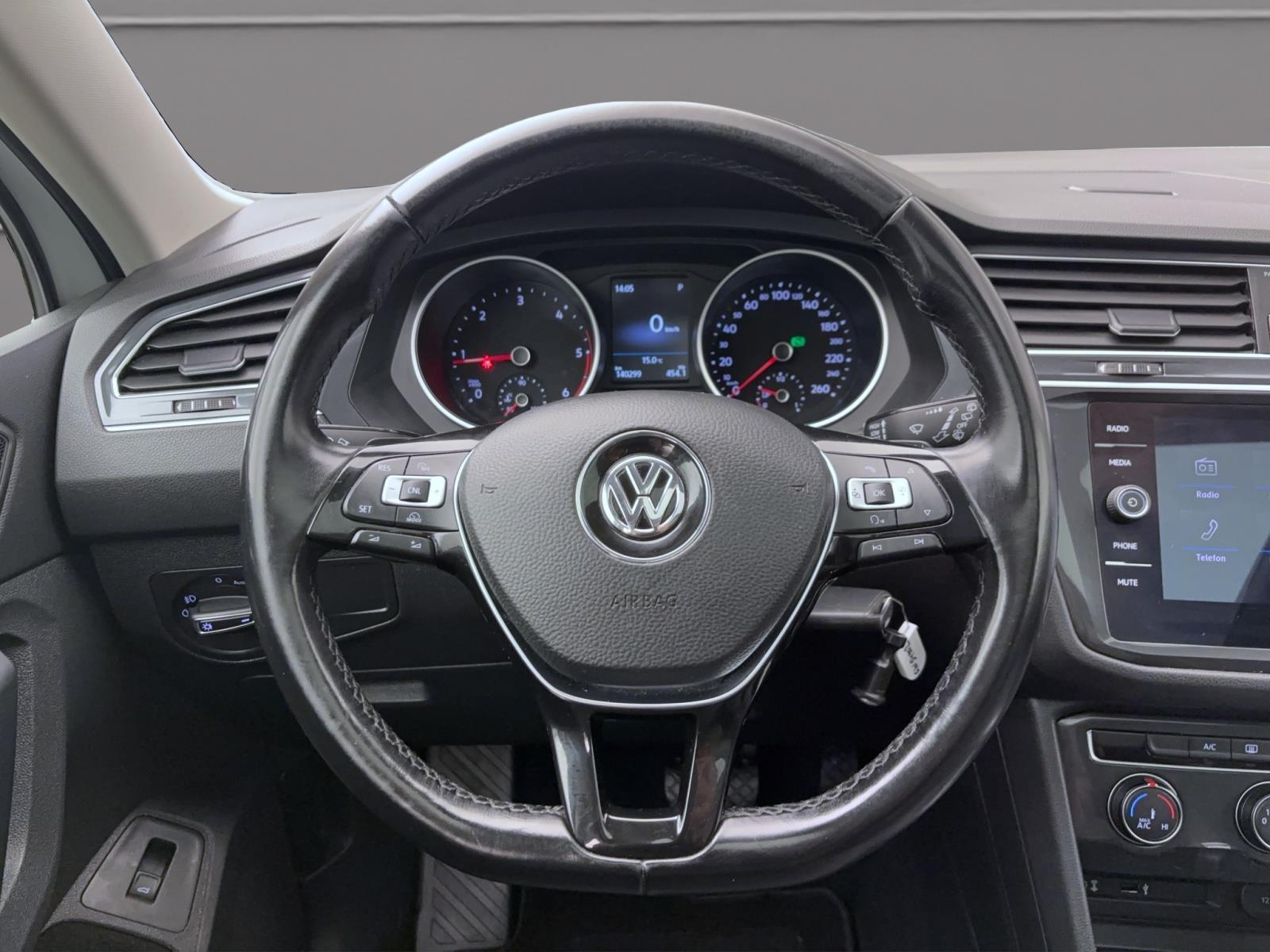 Volkswagen Tiguan 2.0 TDI DSG ComfortlinePano AHK PDC Klima