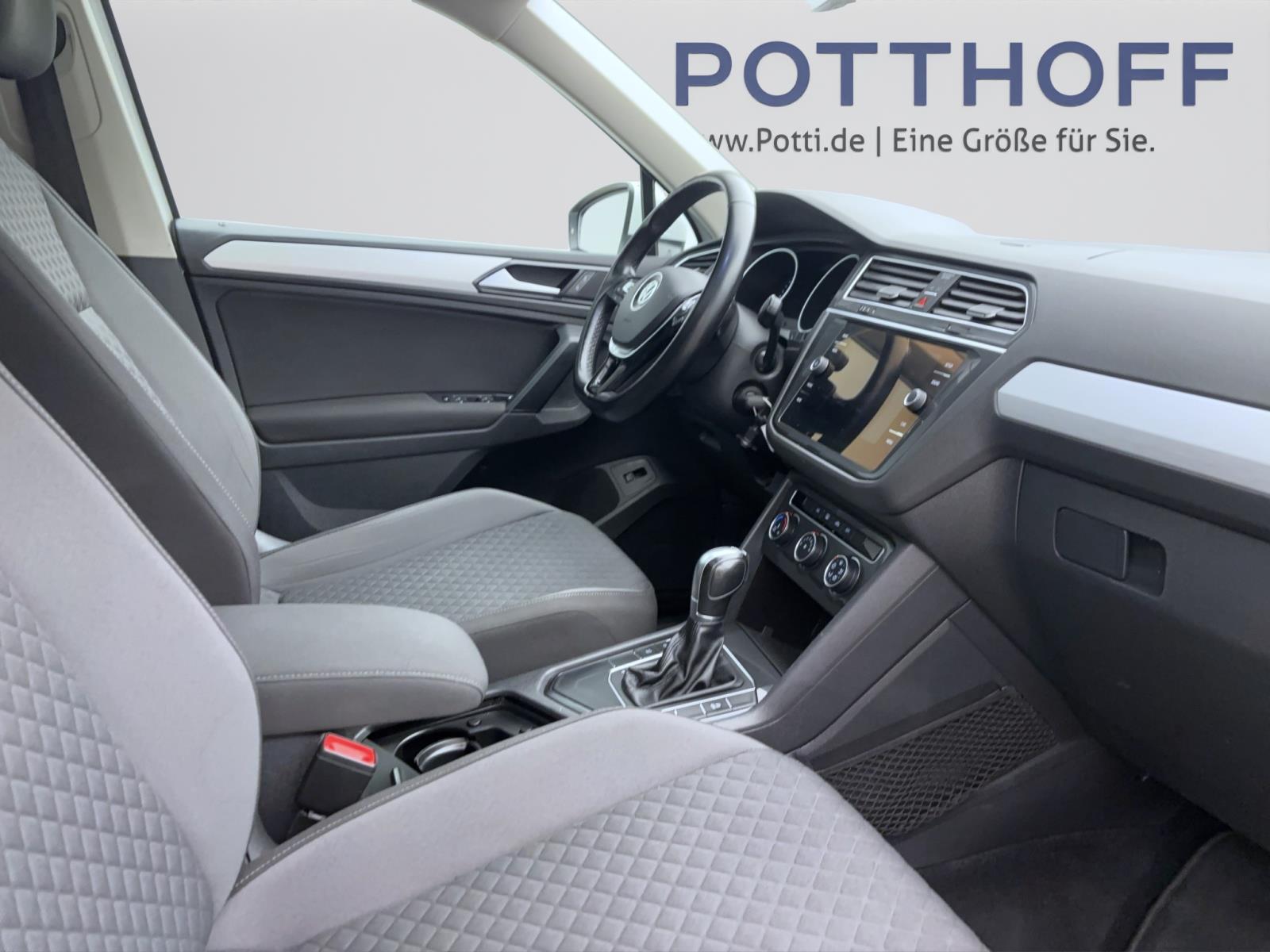 Volkswagen Tiguan 2.0 TDI DSG ComfortlinePano AHK PDC Klima