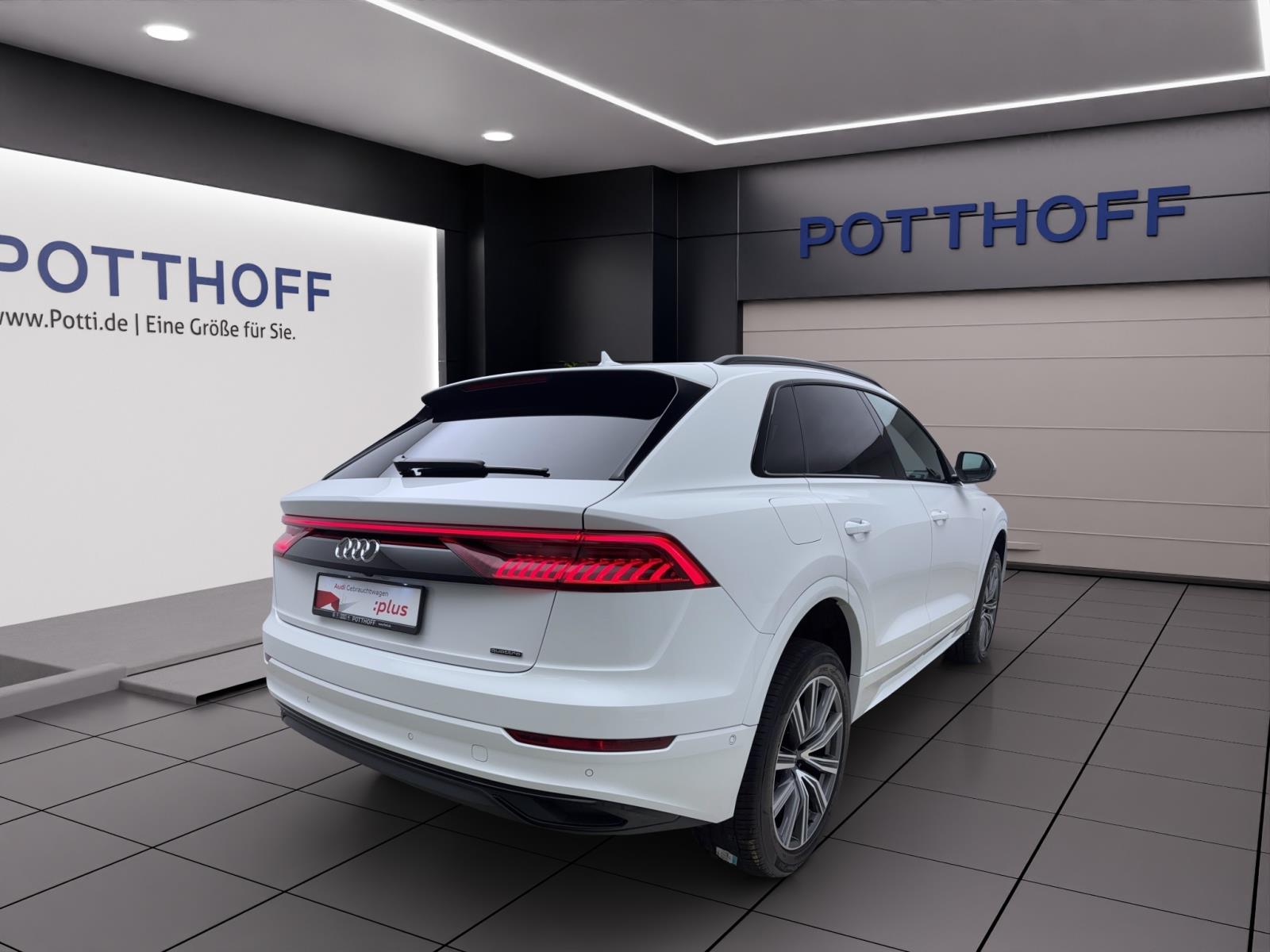 Audi Q8 55 TFSIe q S Line Black AHK ACC ParkAssist 360° Matrix Navi Luft