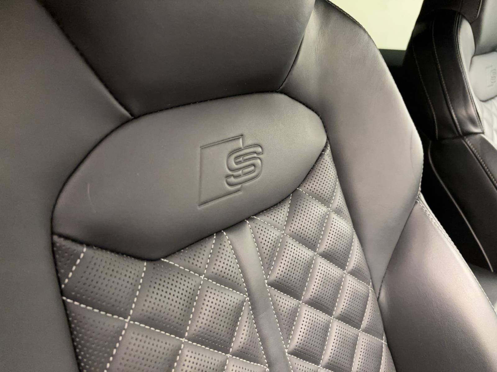 Audi Q8 55 TFSIe q S Line Black AHK ACC ParkAssist 360° Matrix Navi Luft