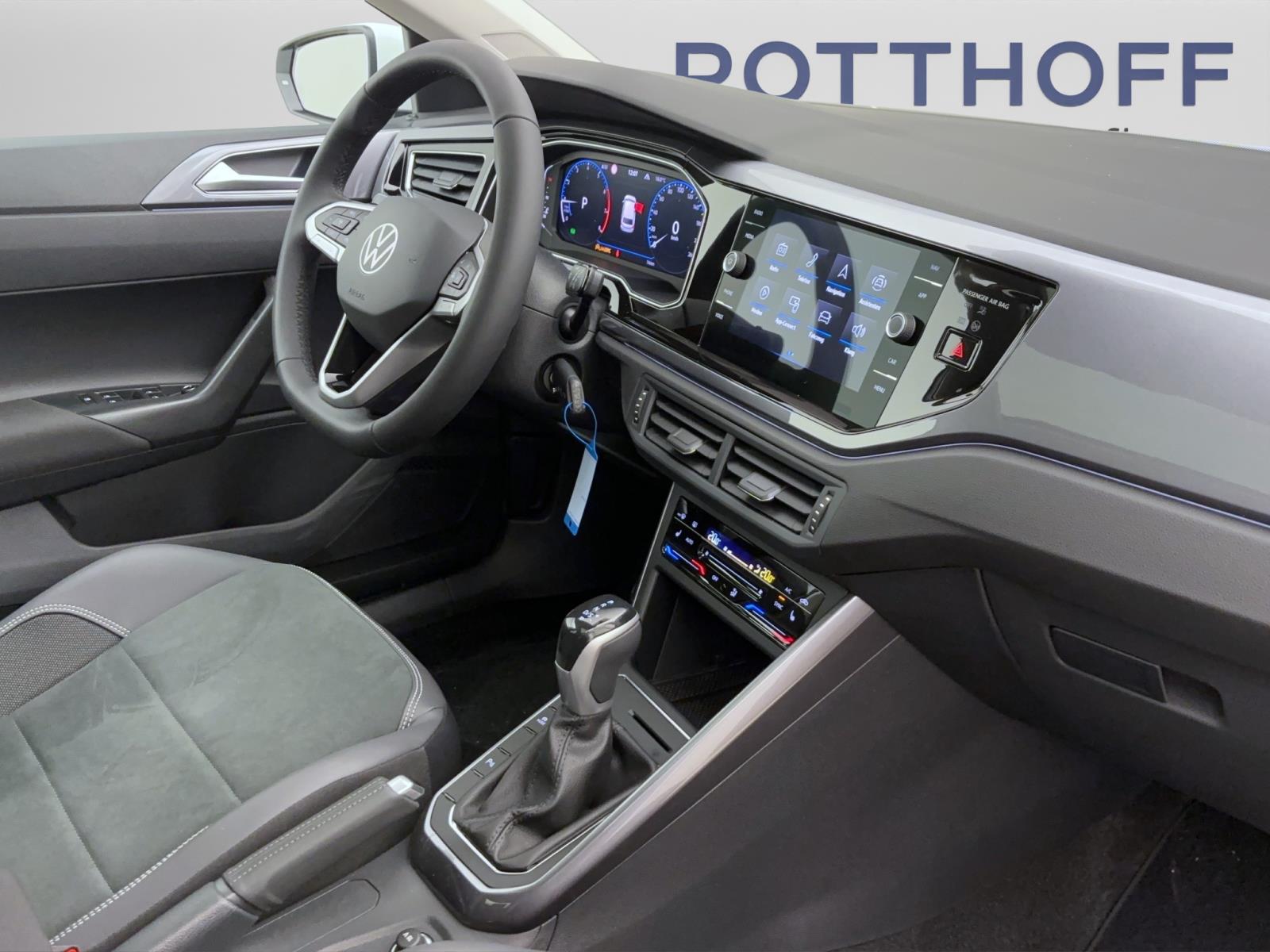 Volkswagen Polo 1.0 TSI DSG STYLE NAVI IQ.LIGHT IQ.DRIVE ACC