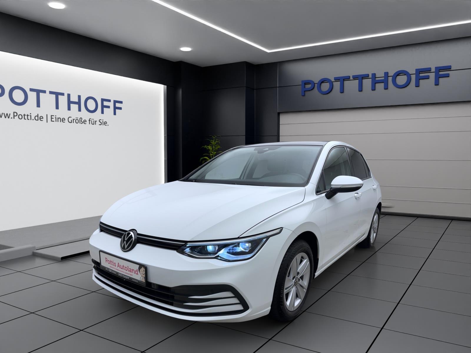 Volkswagen Golf 8 1.5 TSI Life Pano PDC IQ.Light AppConnect Winter