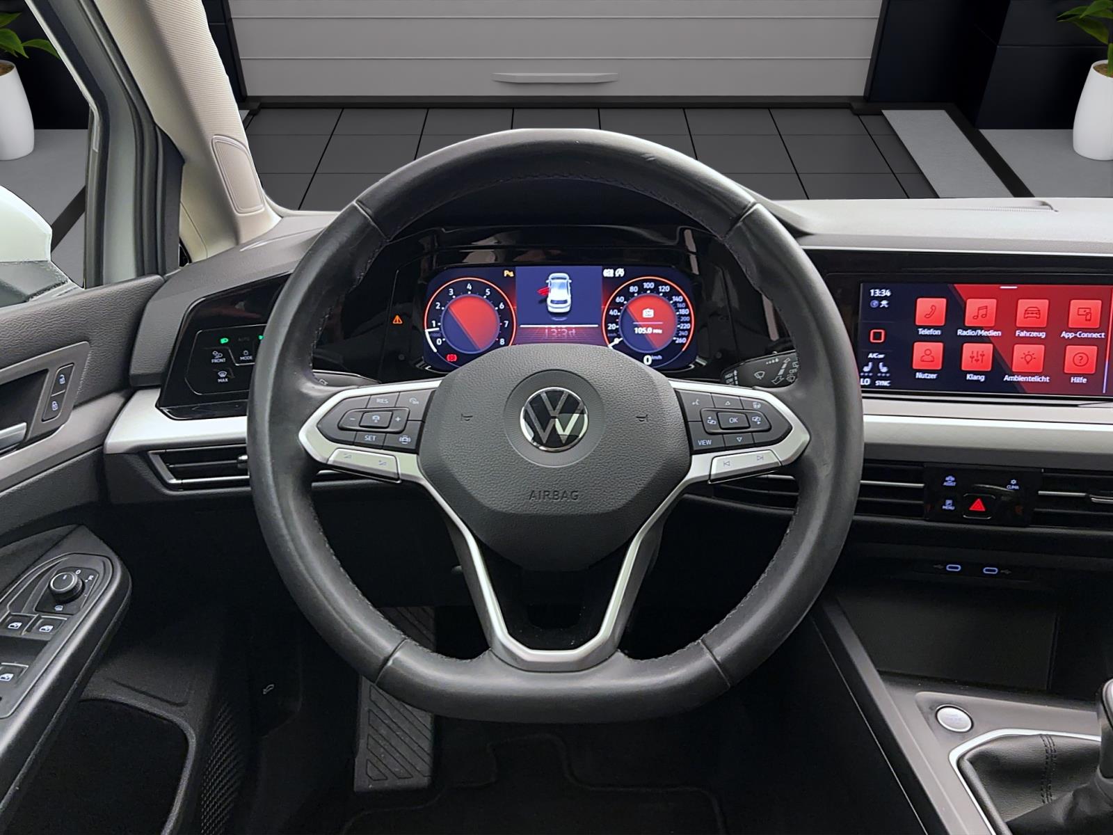 Volkswagen Golf 8 1.5 TSI Life Pano PDC IQ.Light AppConnect Winter