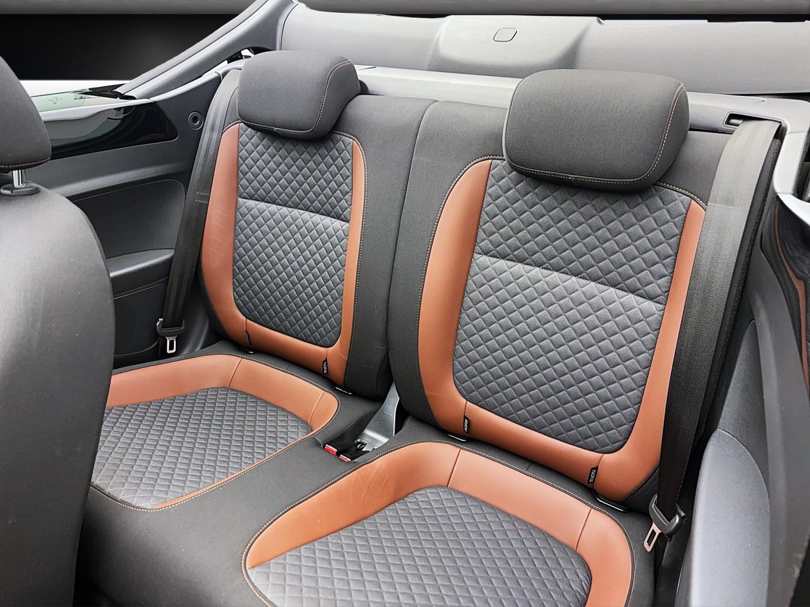 Volkswagen Beetle Cabriolet 1.2 TSI ALLSTAR NAVI KAMERA PDC SITZHZG