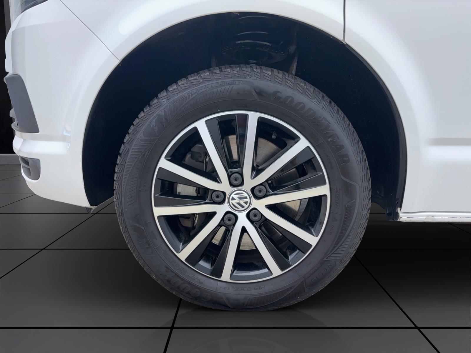 Volkswagen T6 Multivan Comfortline 2,0 DSG TDI AHK/Navi/Kamera