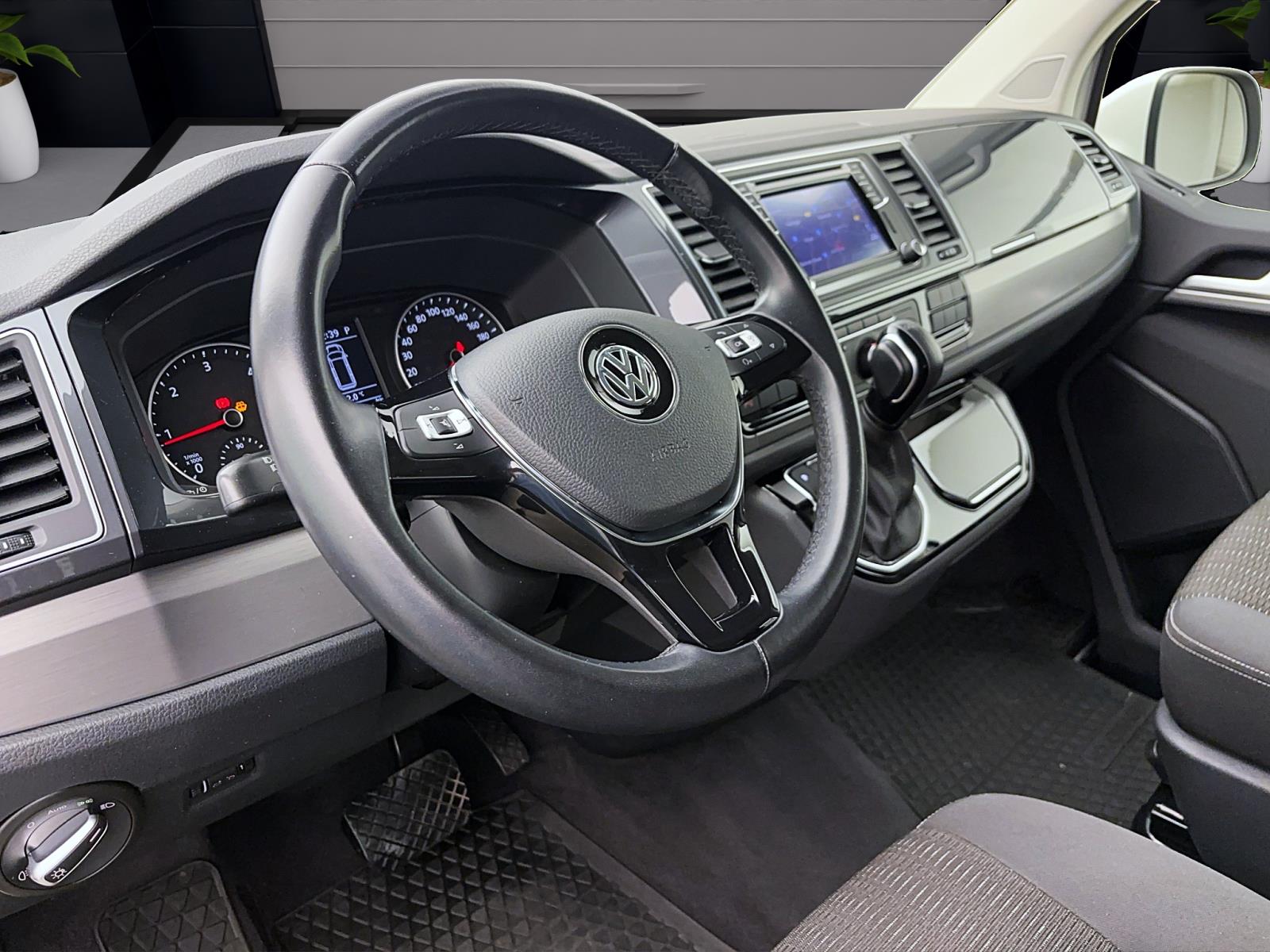 Volkswagen T6 Multivan Comfortline 2,0 DSG TDI AHK/Navi/Kamera
