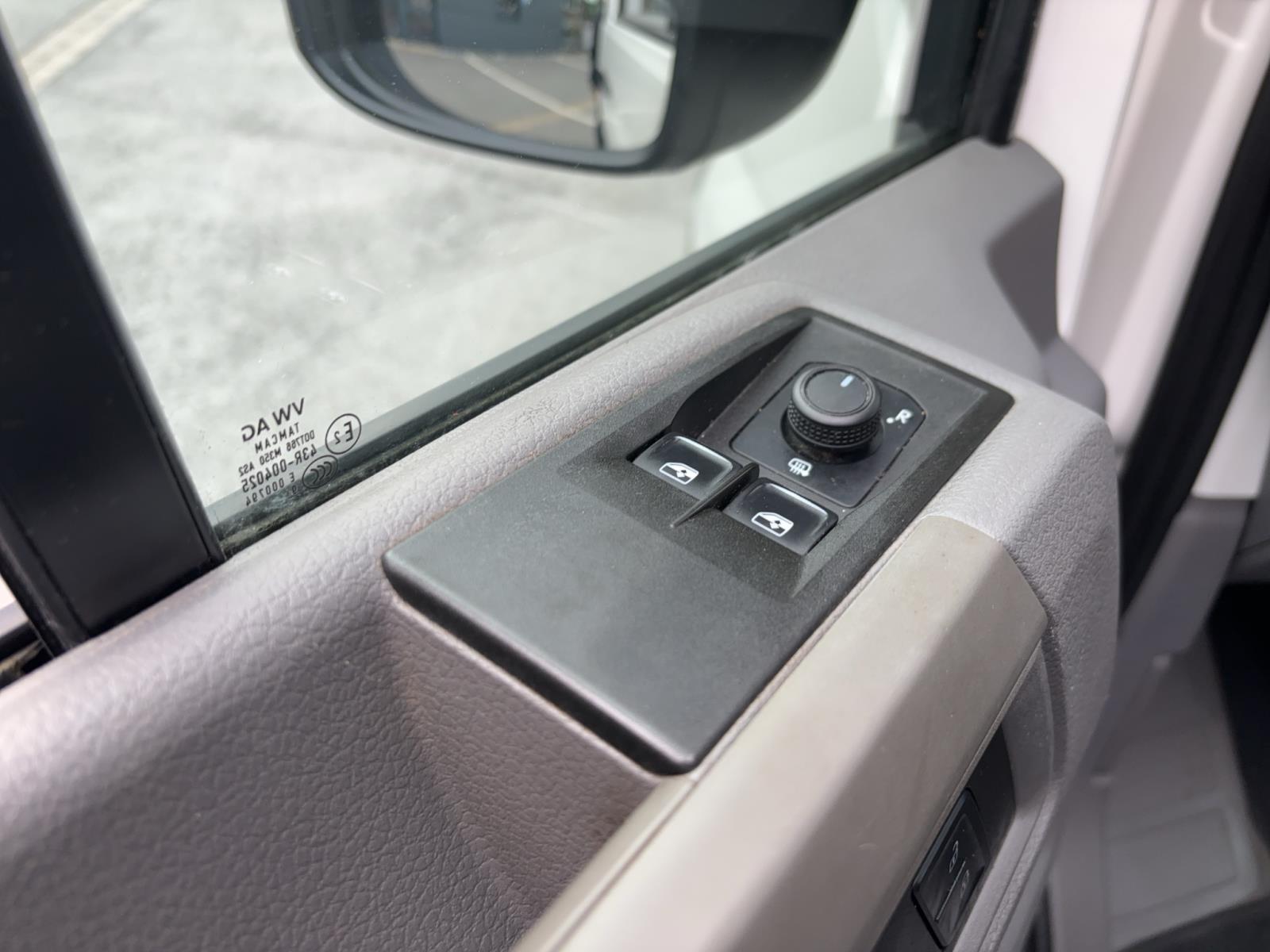 Volkswagen Crafter 30 Kasten Mittel ND2,0 TDI Klima/Kamera