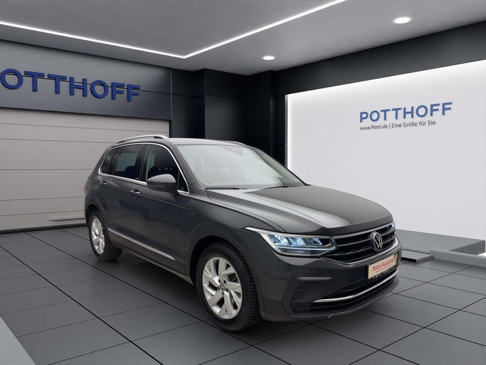 Volkswagen Tiguan 2.0 TDI Move AHK ACC PDC Kamera LED Navi Sitzhzg