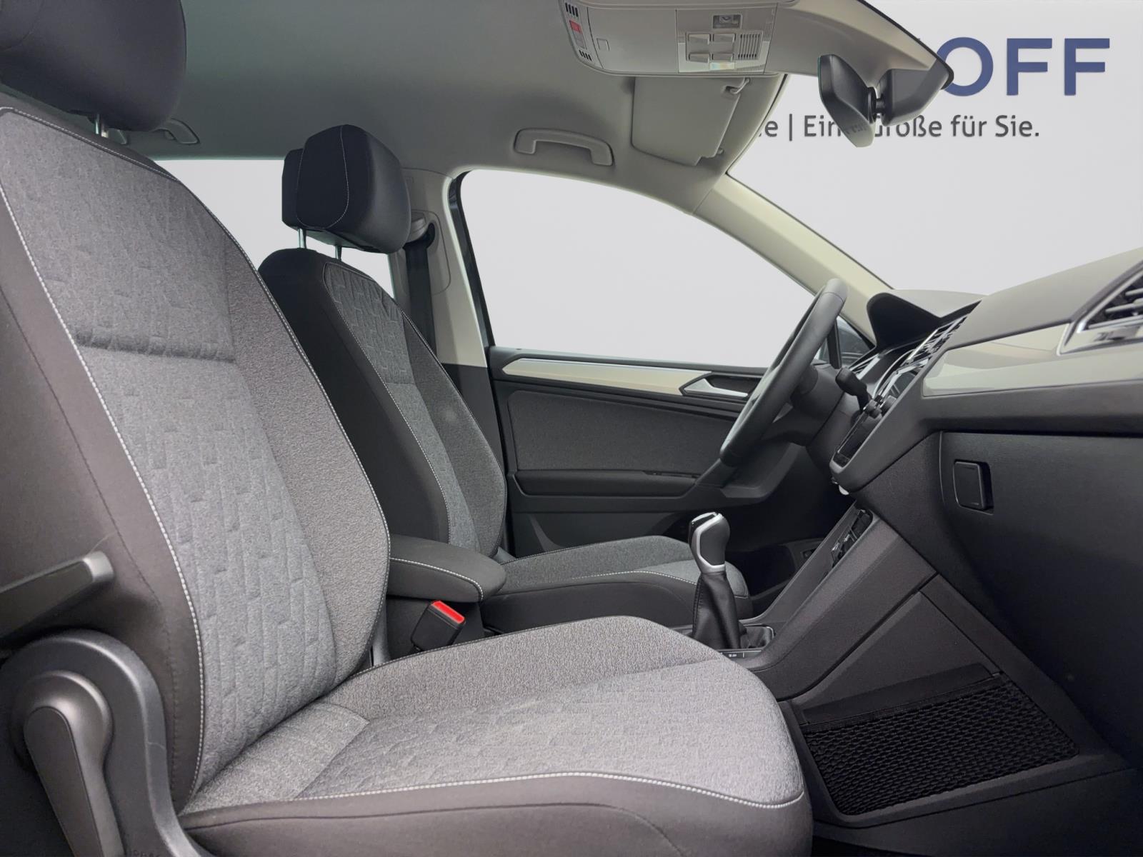 Volkswagen Tiguan 2.0 TDI Move AHK ACC PDC Kamera LED Navi Sitzhzg