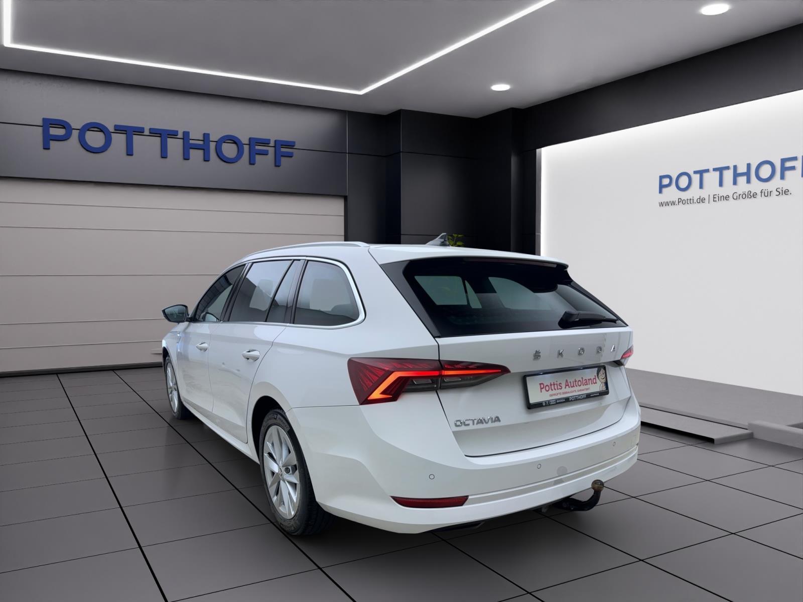 Skoda Octavia Combi 2.0 TDI StylePano ACC PDC LED SmartLink Sitzhzg