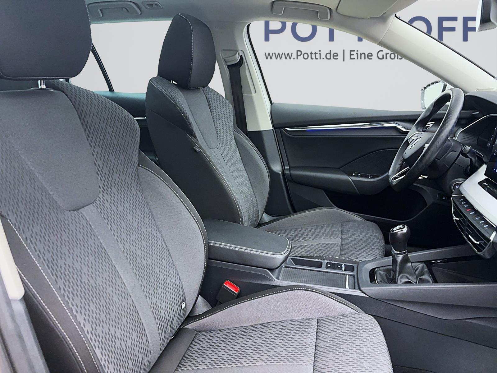 Skoda Octavia Combi 2.0 TDI StylePano ACC PDC LED SmartLink Sitzhzg