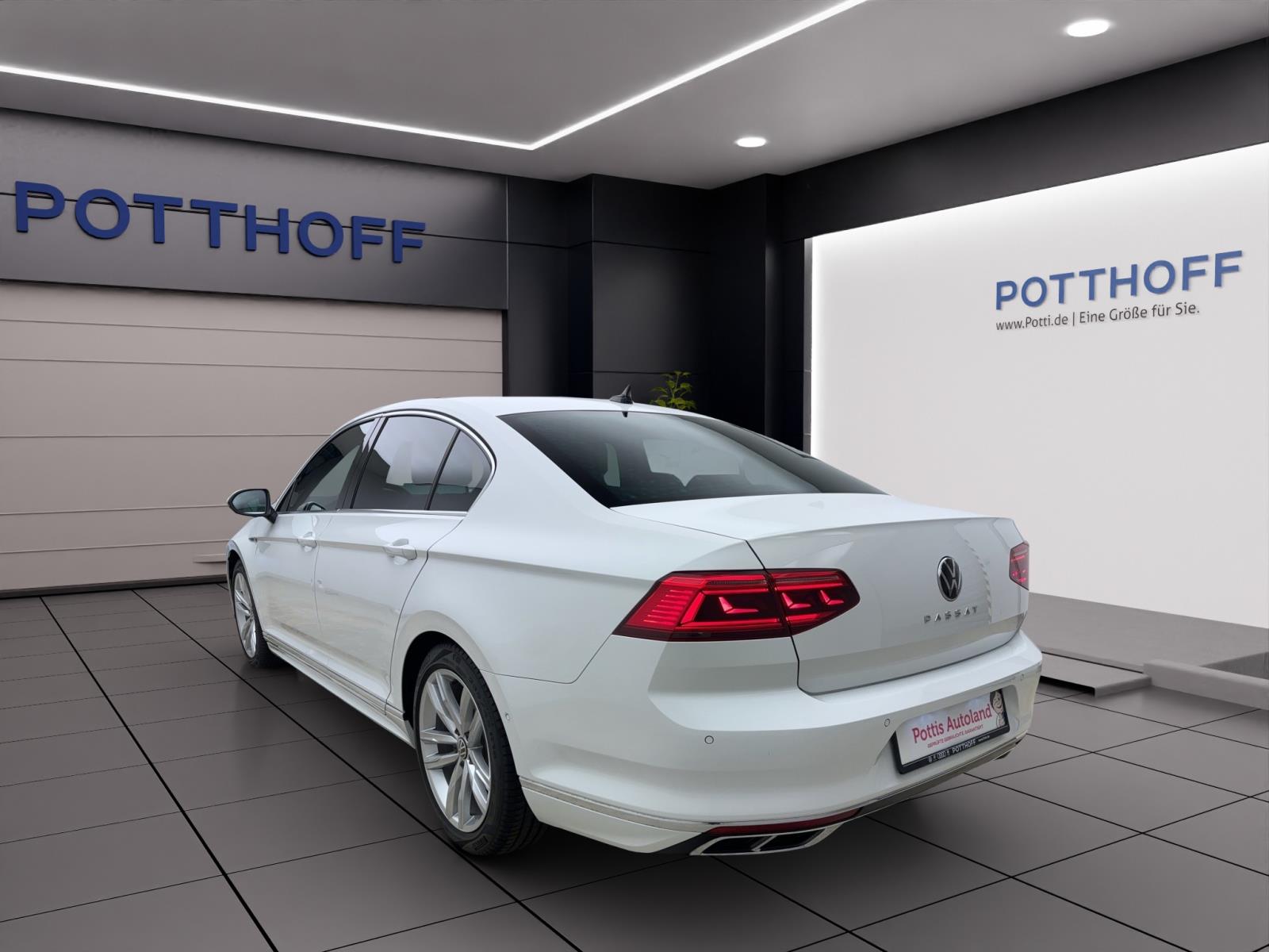 Volkswagen Passat 2.0 TDI DSG R-LinePano ACC ParkAssist IQ.Light AppConnect