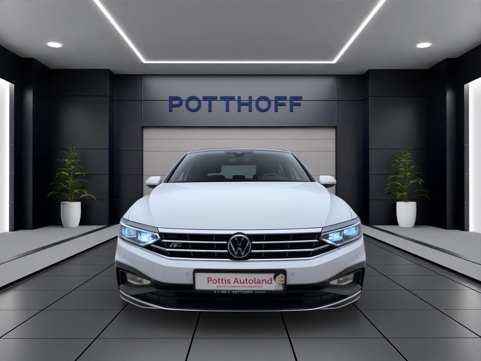 Volkswagen Passat 2.0 TDI DSG R-LinePano ACC ParkAssist IQ.Light AppConnect