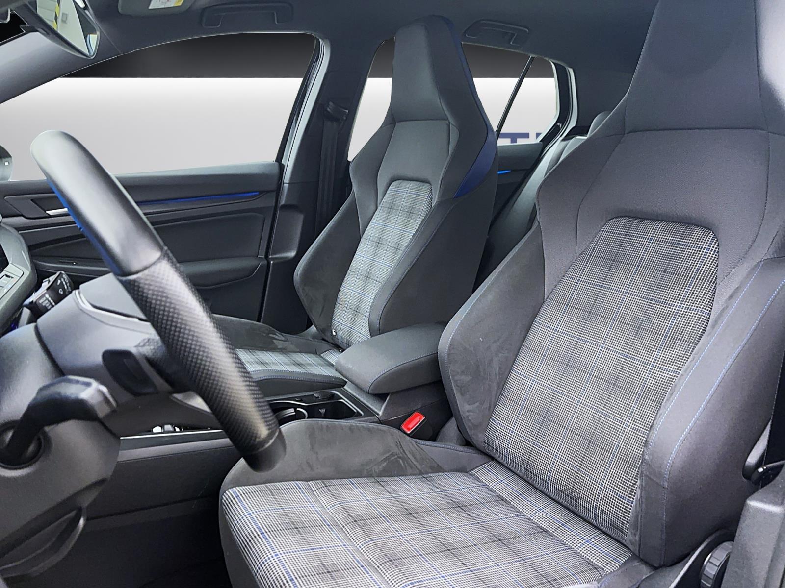 Volkswagen Golf 8 1.4 TSI eHybrid DSG GTE PDC LED+ Navi AppConnect