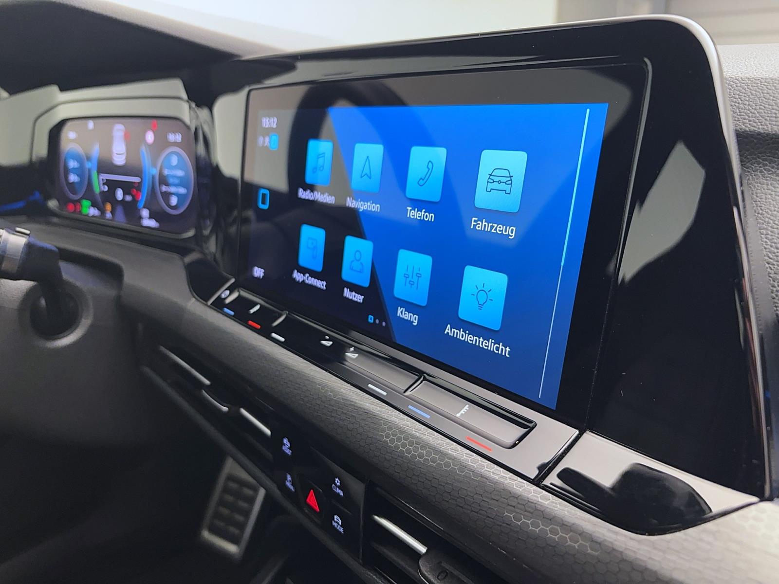 Volkswagen Golf 8 1.4 TSI eHybrid DSG GTE PDC LED+ Navi AppConnect