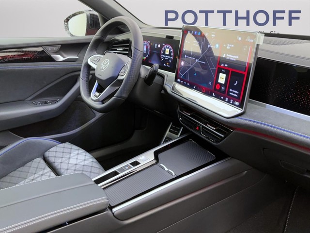 Volkswagen Passat Variant 2.0 TDI DSG R-LINE STDHZG PANO IQ.LIGHT
