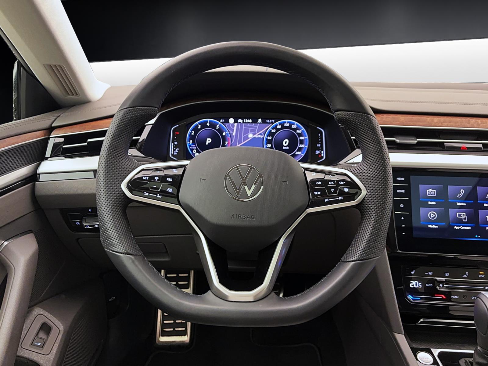 Volkswagen Arteon 2.0 TSI DSG EleganceNavi Pano AreaView TravelAssist Sitzhzg