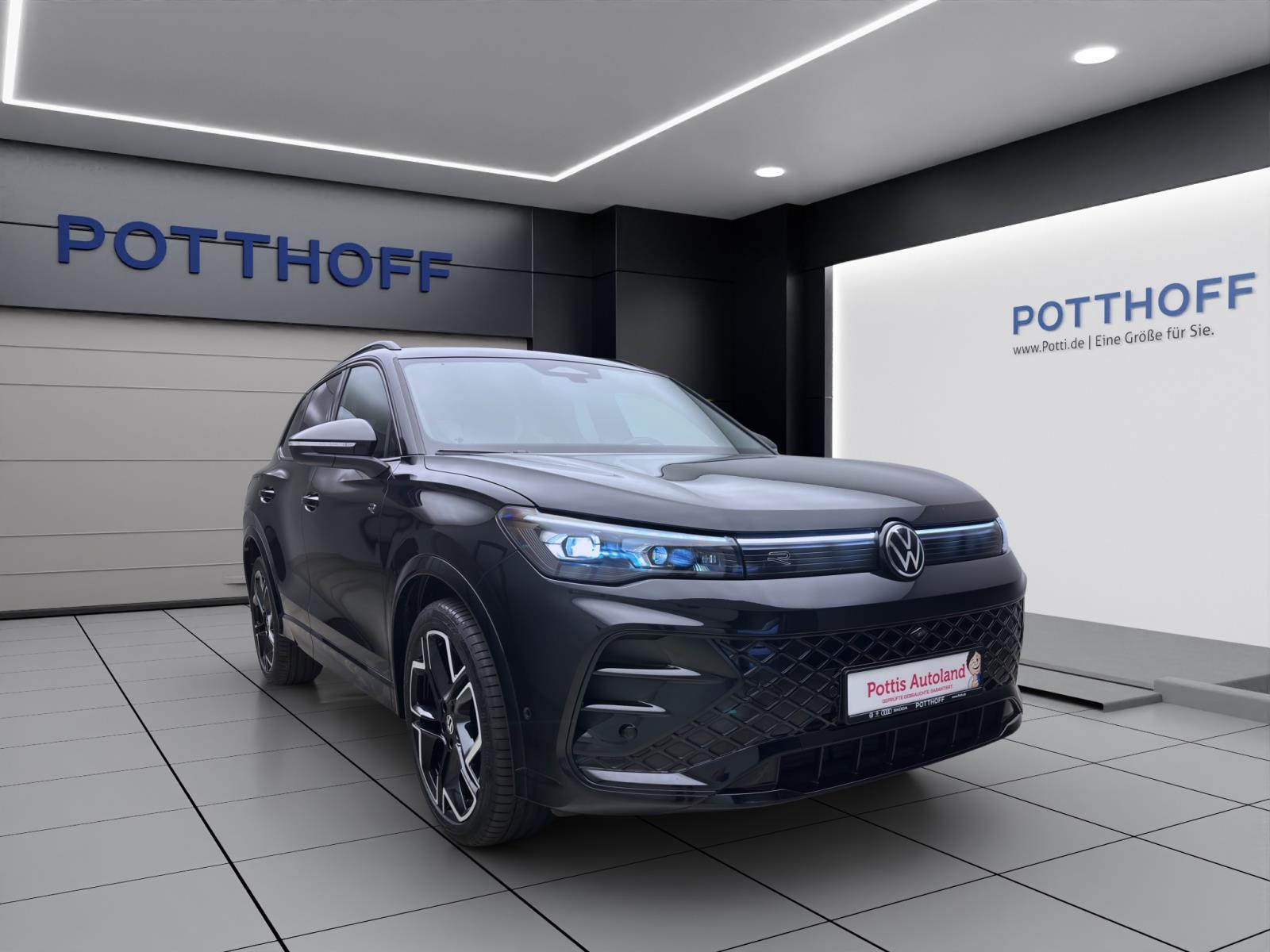Volkswagen Tiguan 1.5 eTSI DSG R-LINE NAVI IQ.LIGHT KAMERA AHK