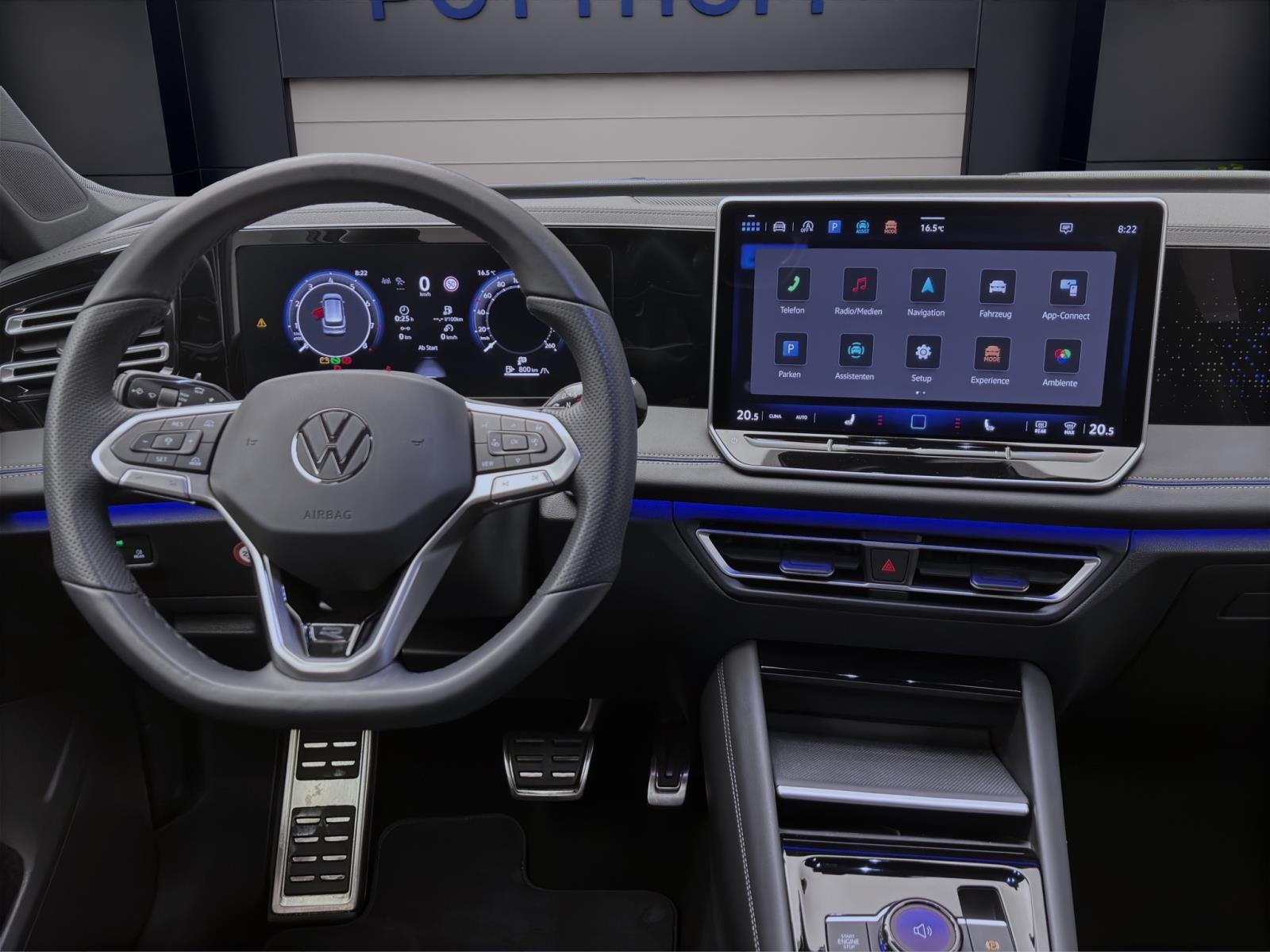 Volkswagen Tiguan 1.5 eTSI DSG R-LINE NAVI IQ.LIGHT KAMERA AHK