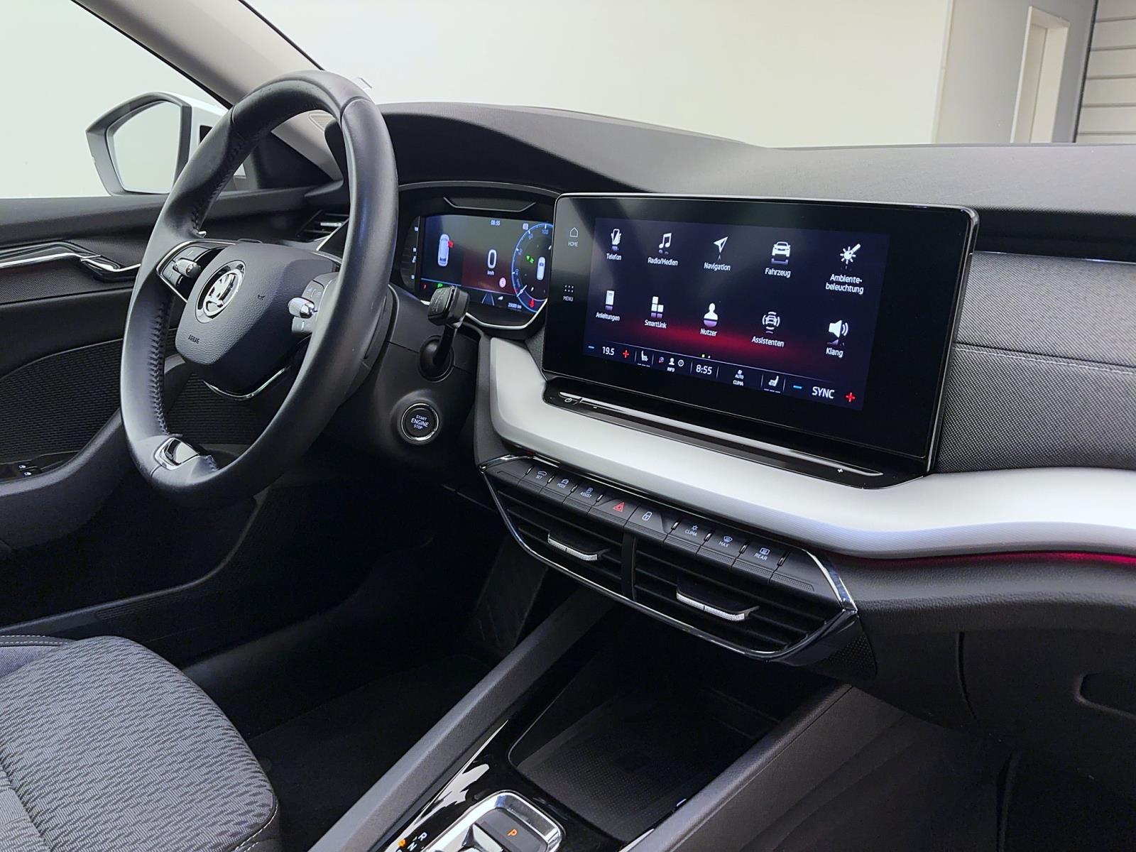 Skoda Octavia Combi 2.0 TDI DSG StyleAHK ACC PDC Kamera LED Navi Kessy