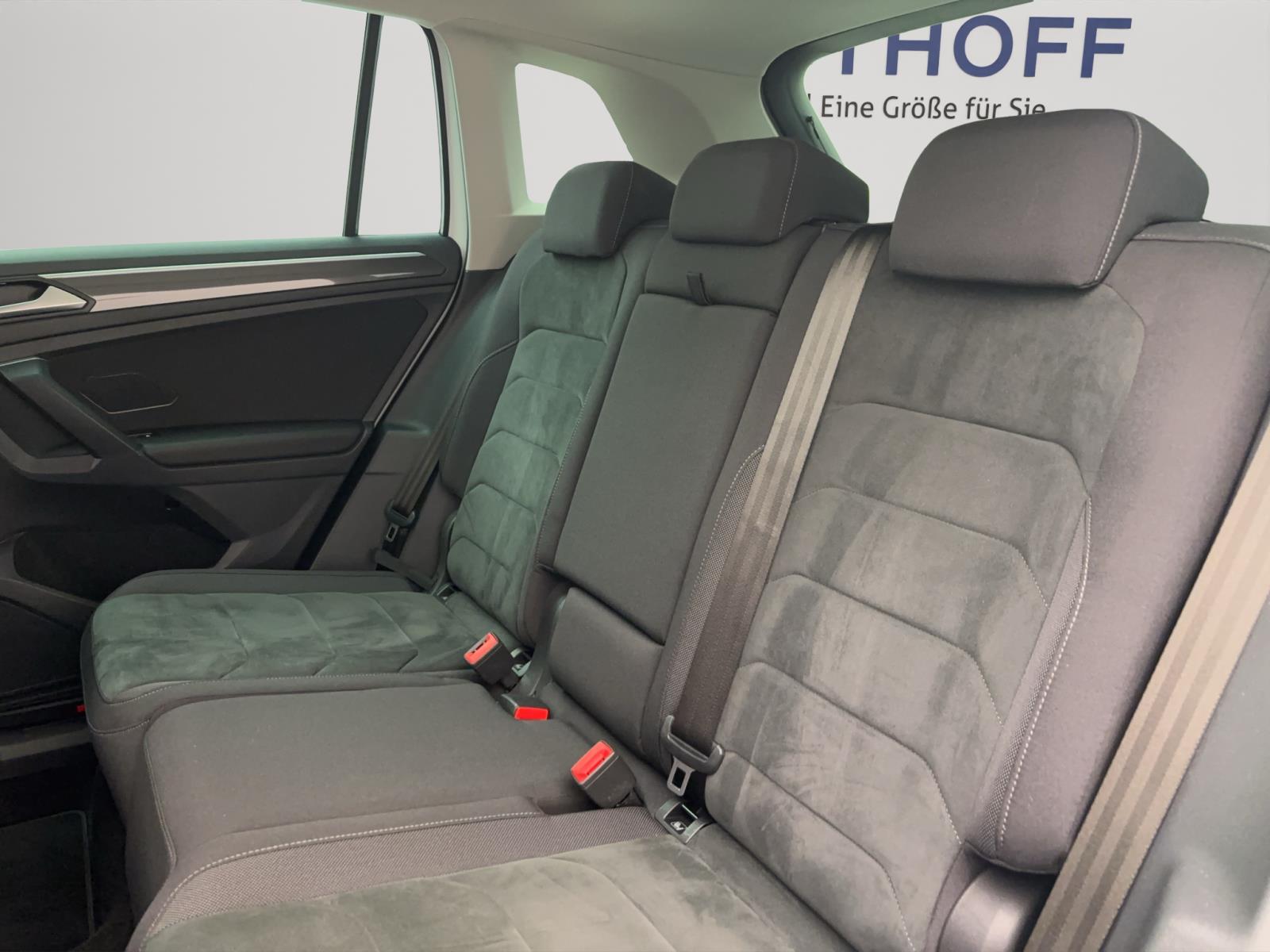 Volkswagen Tiguan 2.0 TDI DSG R-Line 4MotionPano AHK ACC PDC LED Navi Winter