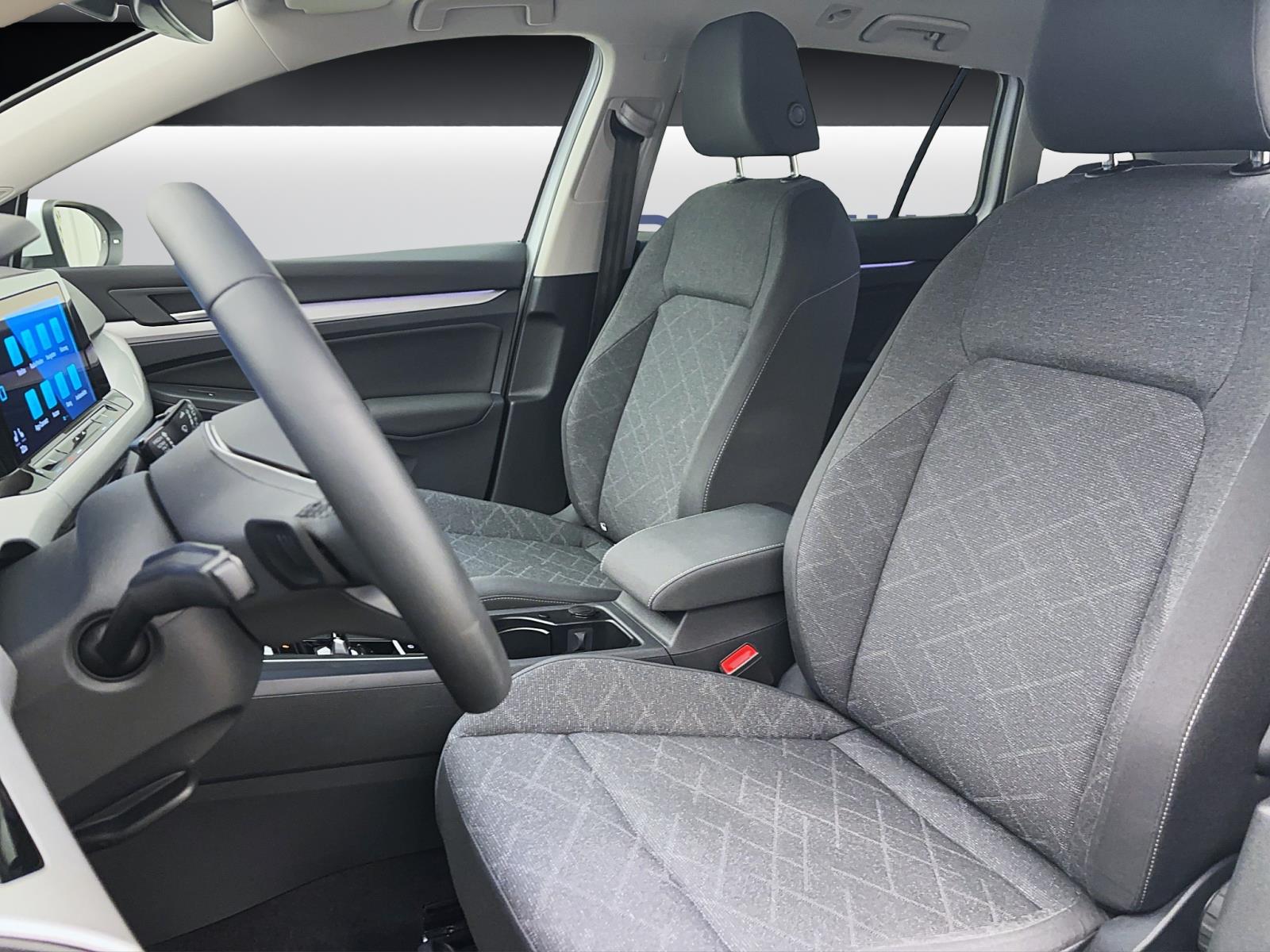 Volkswagen Golf Variant 8 2.0 TDI DSG Life AHK ACC PDC Kamera LED Navi Winter