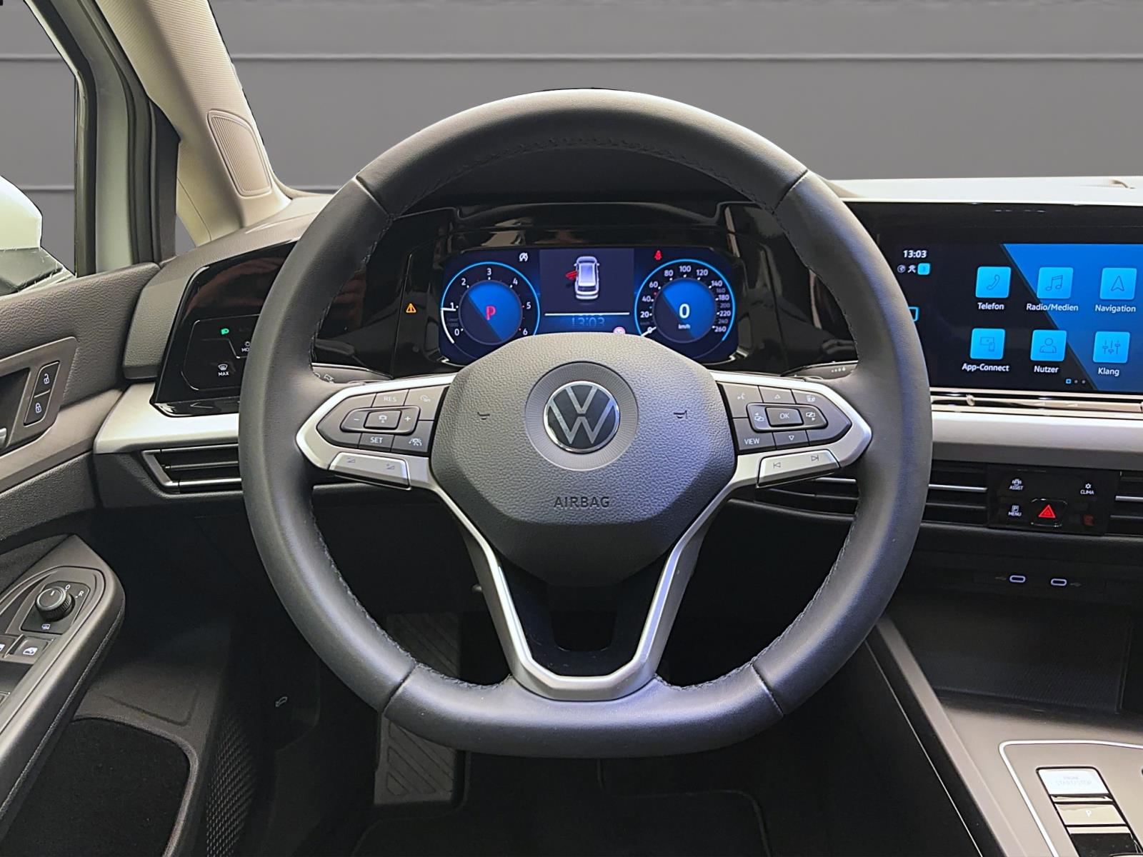 Volkswagen Golf Variant 8 2.0 TDI DSG Life AHK ACC PDC Kamera LED Navi Winter