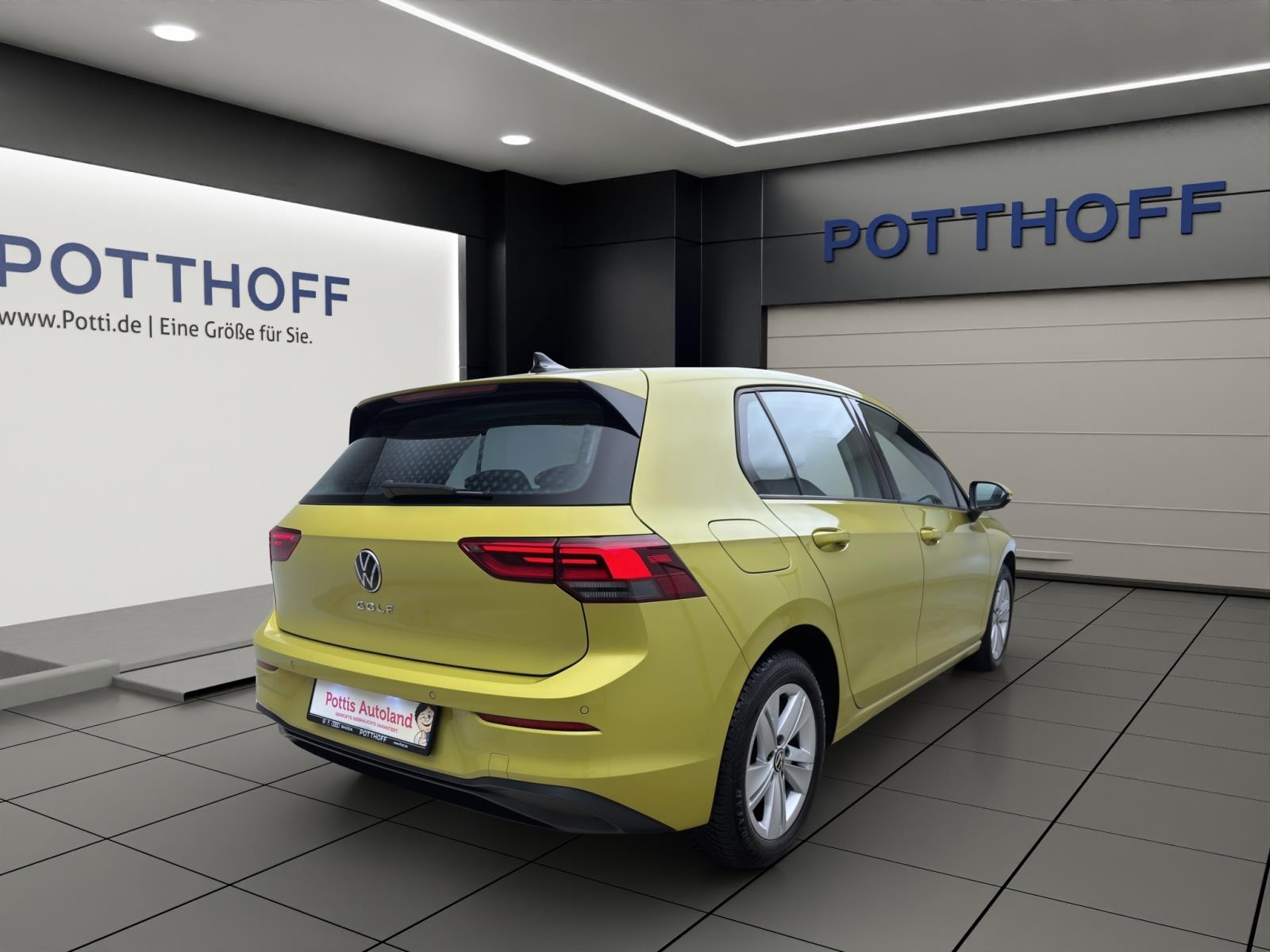 Volkswagen Golf 8 1.5 TSI Life Navi LED HUD ACC DCC PDC Sitzhzg